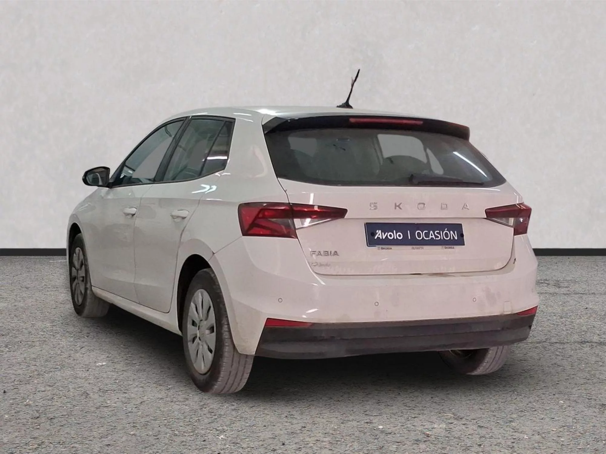 SKODA FABIA Gasolina 2024 segunda-mano Jaén
