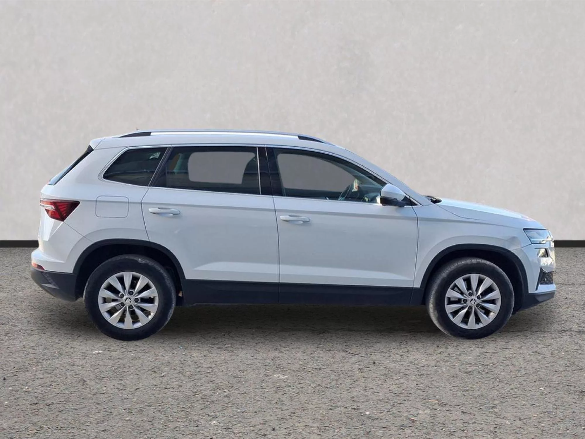 SKODA KAROQ Diesel 2023 segunda-mano Jaén