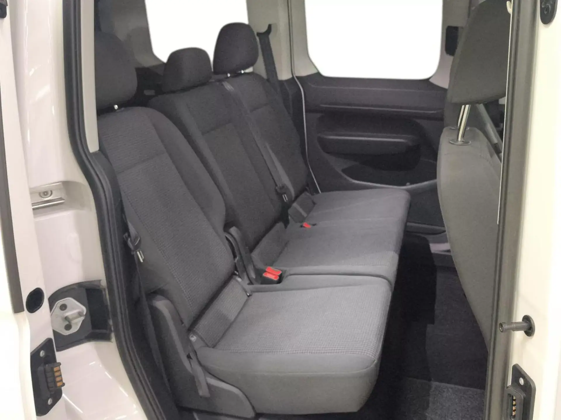 VOLKSWAGEN CADDY Diesel 2025 segunda-mano Jaén