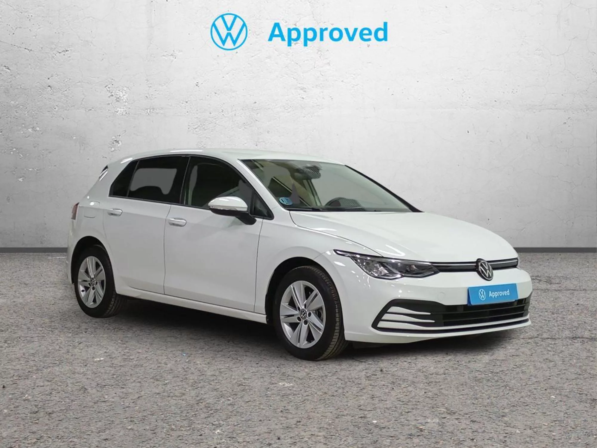 VOLKSWAGEN GOLF Hibrido 2023 segunda-mano Jaén