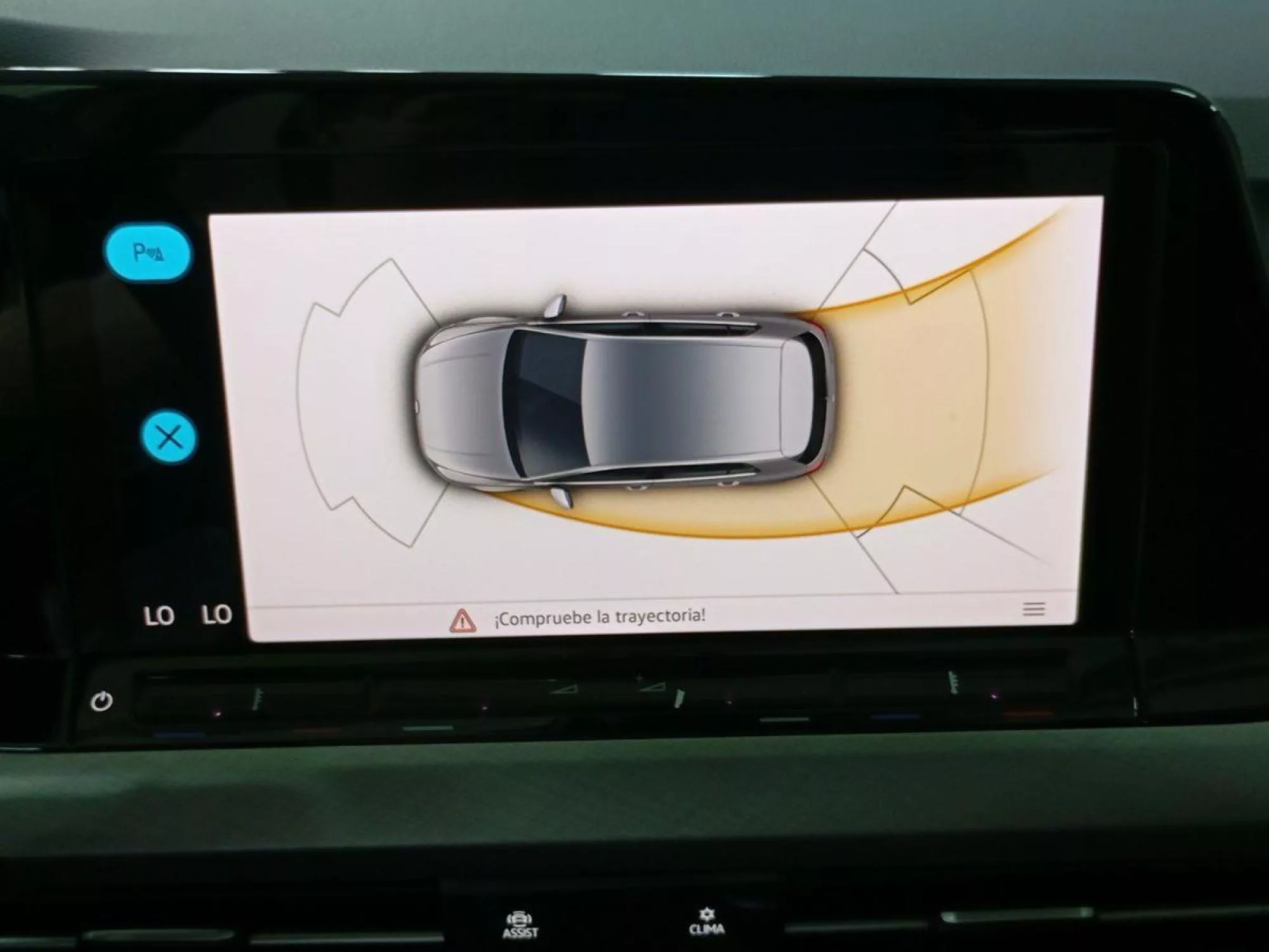 VOLKSWAGEN GOLF Hibrido 2023 segunda-mano Jaén