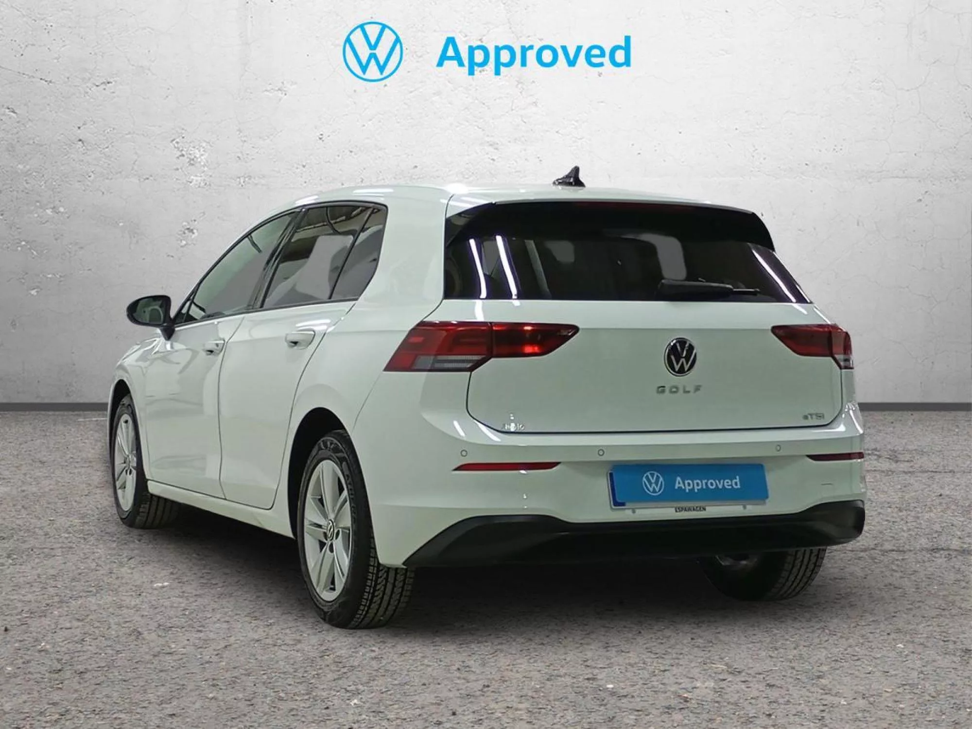 VOLKSWAGEN GOLF Hibrido 2023 segunda-mano Jaén
