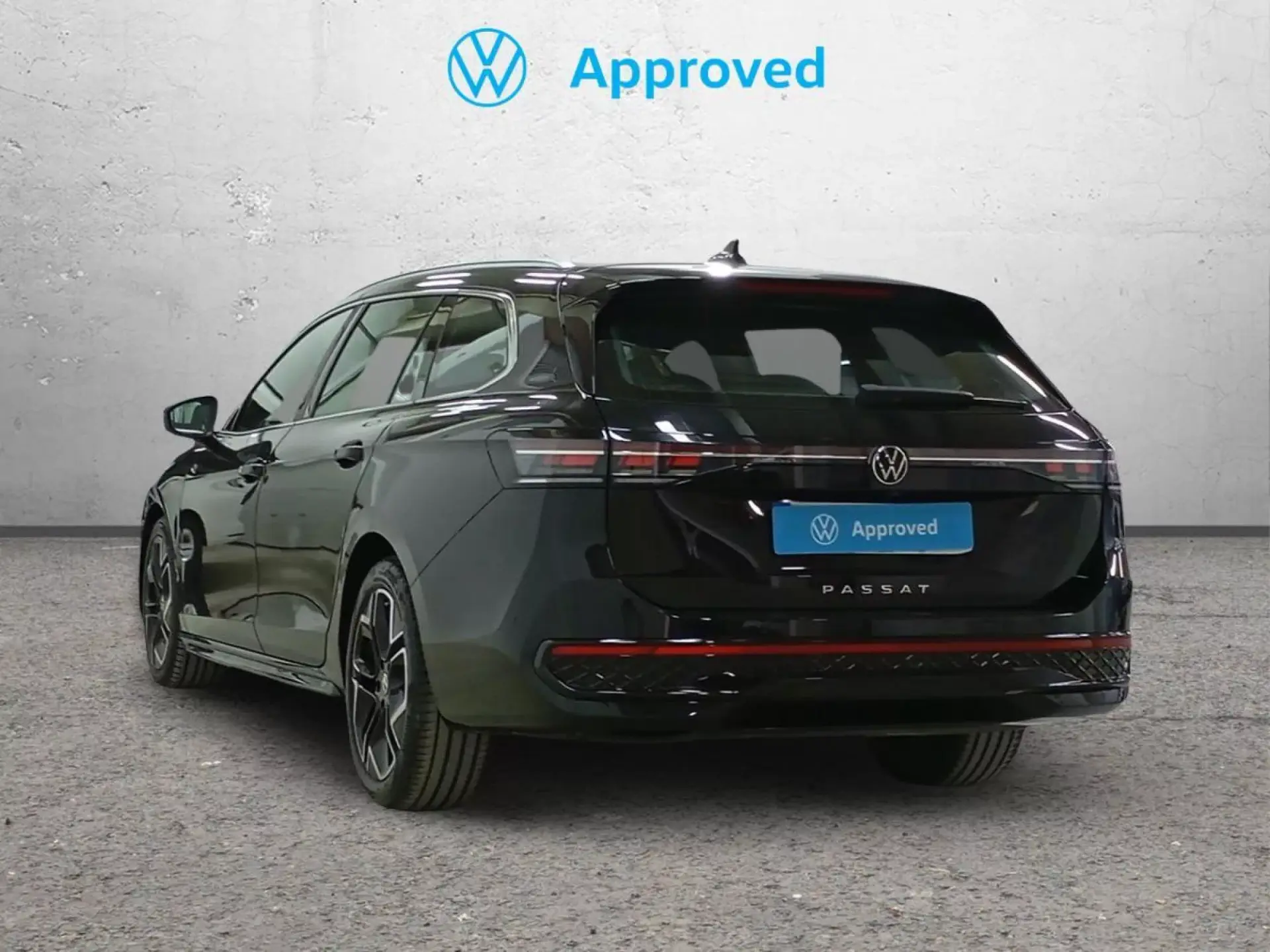 VOLKSWAGEN PASSAT Diesel 2025 segunda-mano Jaén
