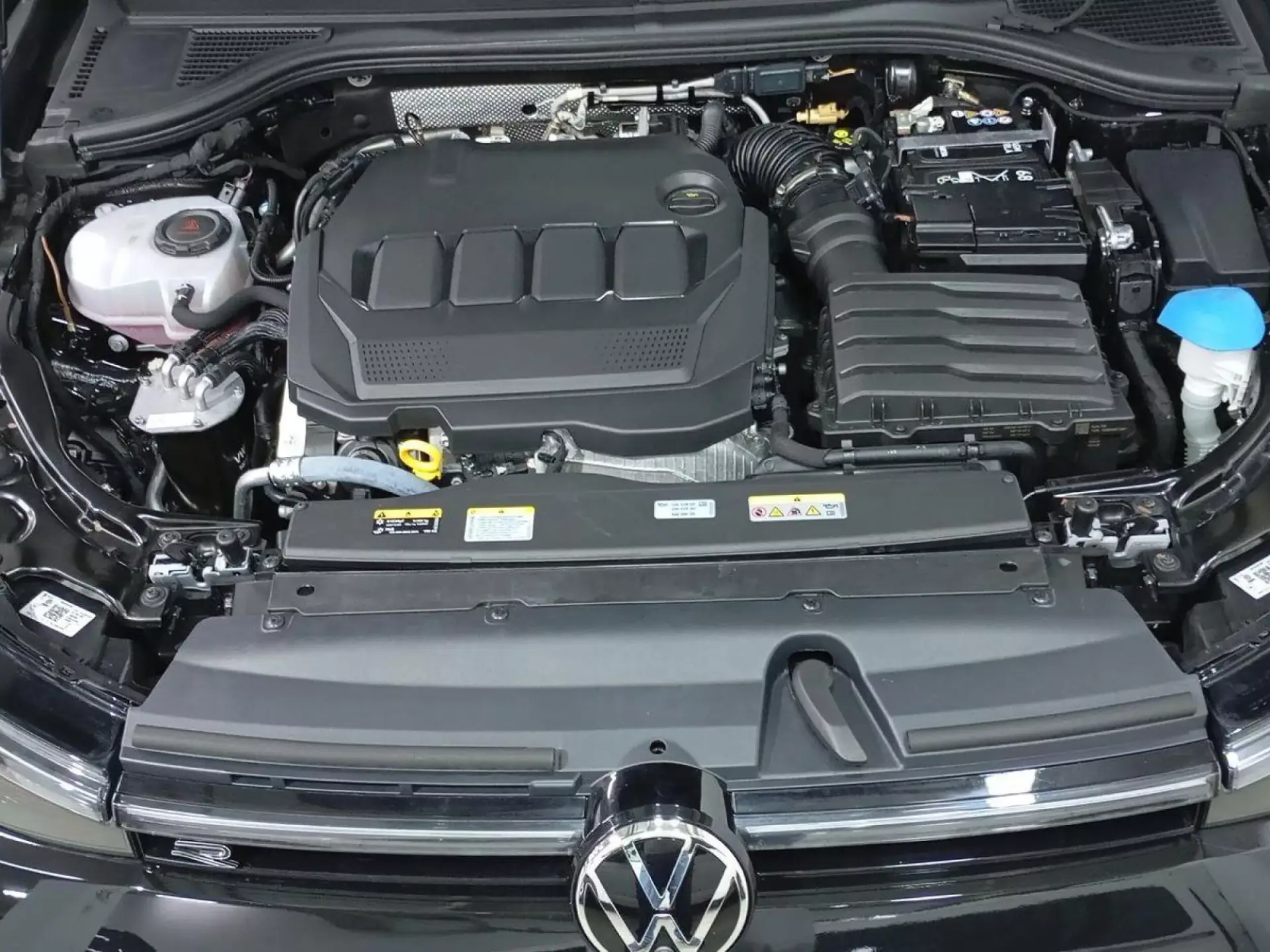VOLKSWAGEN PASSAT Diesel 2025 segunda-mano Jaén