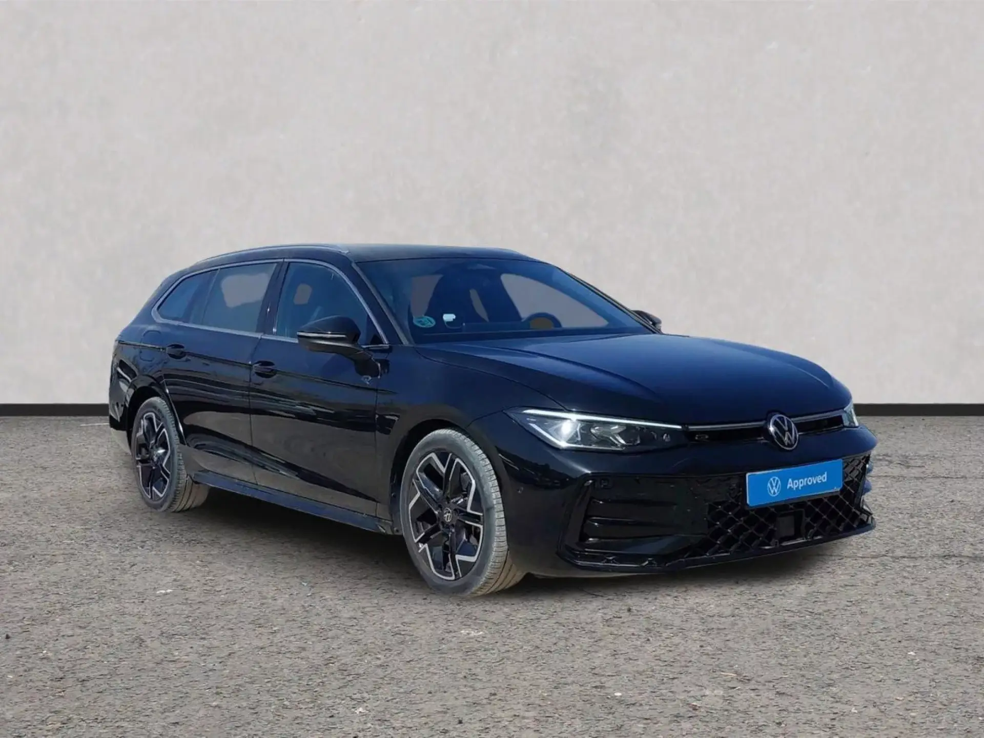VOLKSWAGEN PASSAT Diesel 2025 segunda-mano Jaén