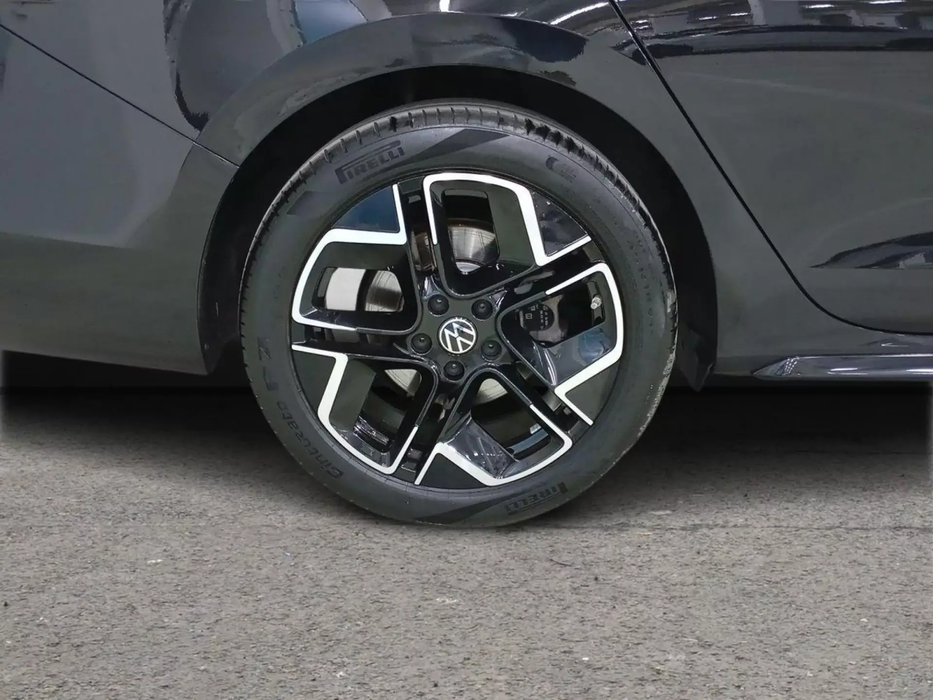 VOLKSWAGEN PASSAT Diesel 2025 segunda-mano Jaén