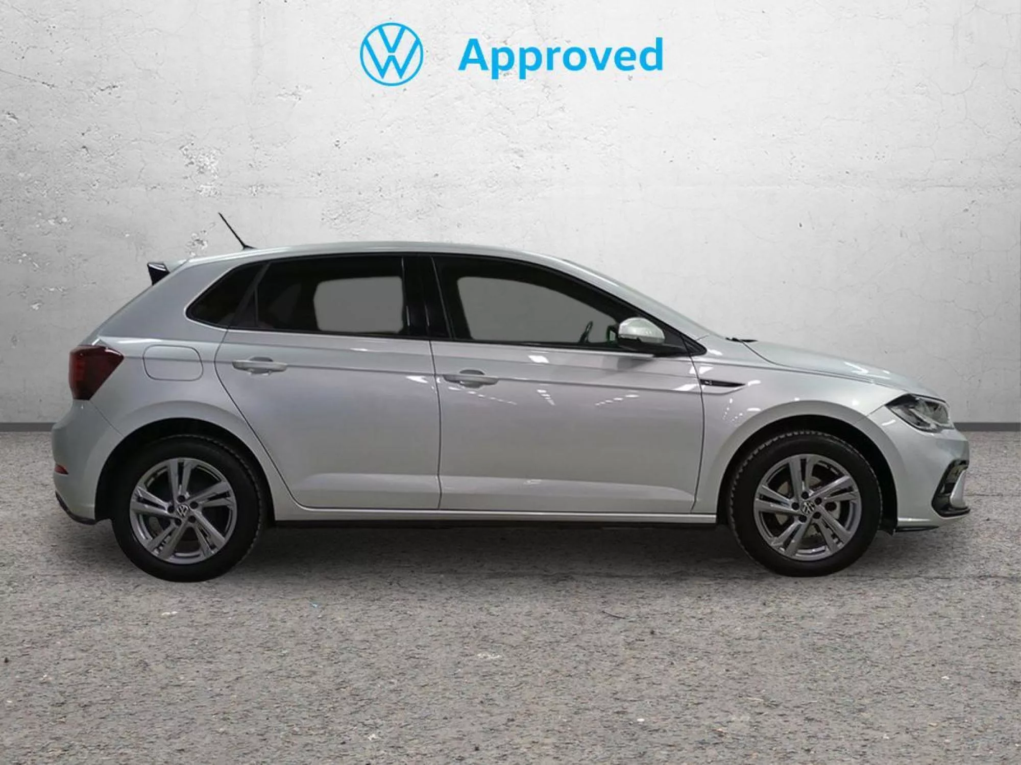 VOLKSWAGEN POLO Gasolina 2024 segunda-mano Jaén