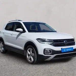 VOLKSWAGEN T-CROSS Gasolina 2022 segunda-mano Jaén