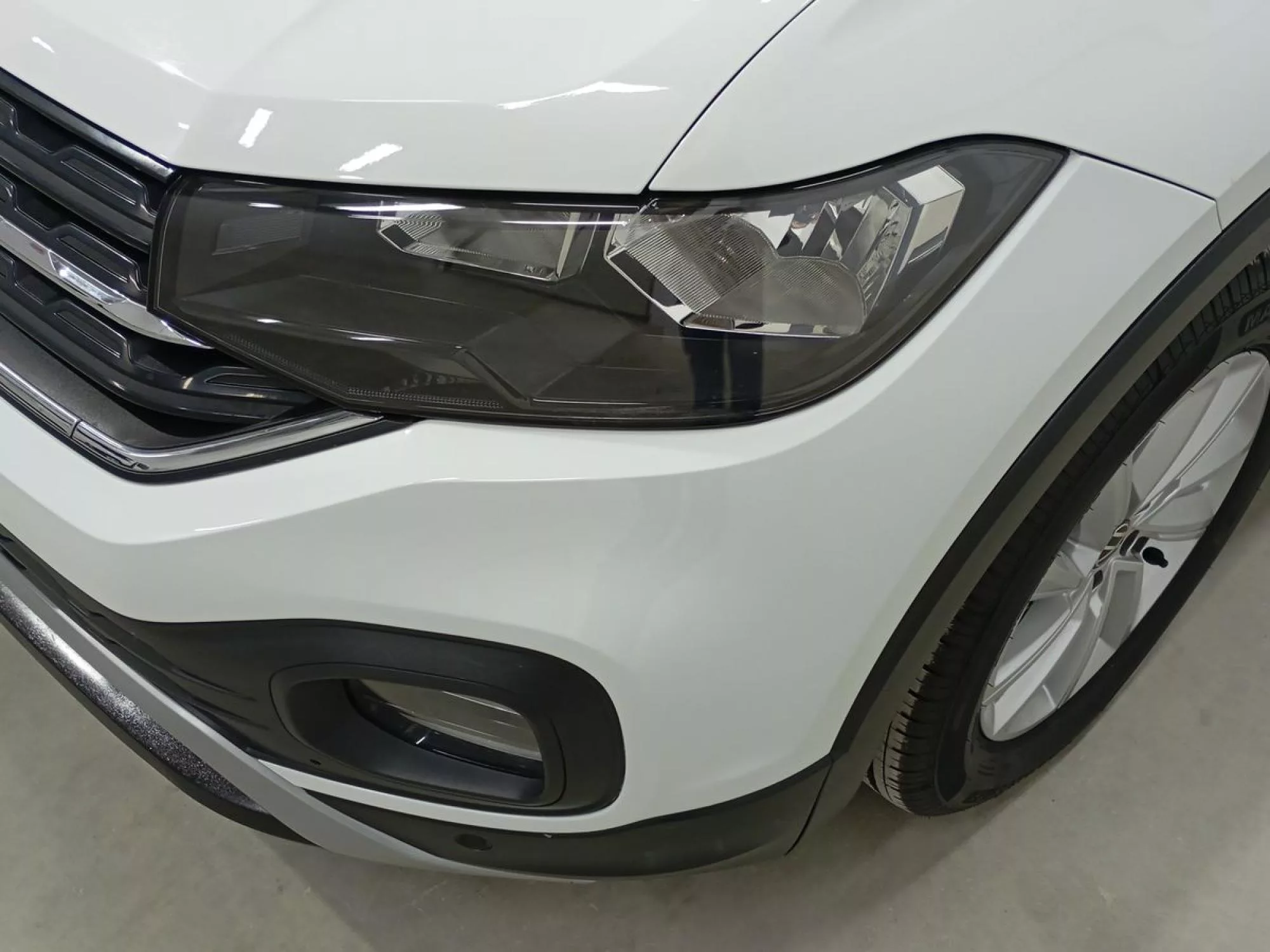 VOLKSWAGEN T-CROSS Gasolina 2022 segunda-mano Jaén