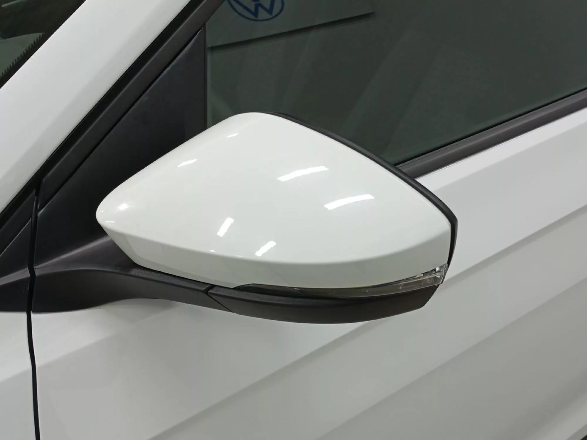 VOLKSWAGEN T-CROSS Gasolina 2022 segunda-mano Jaén