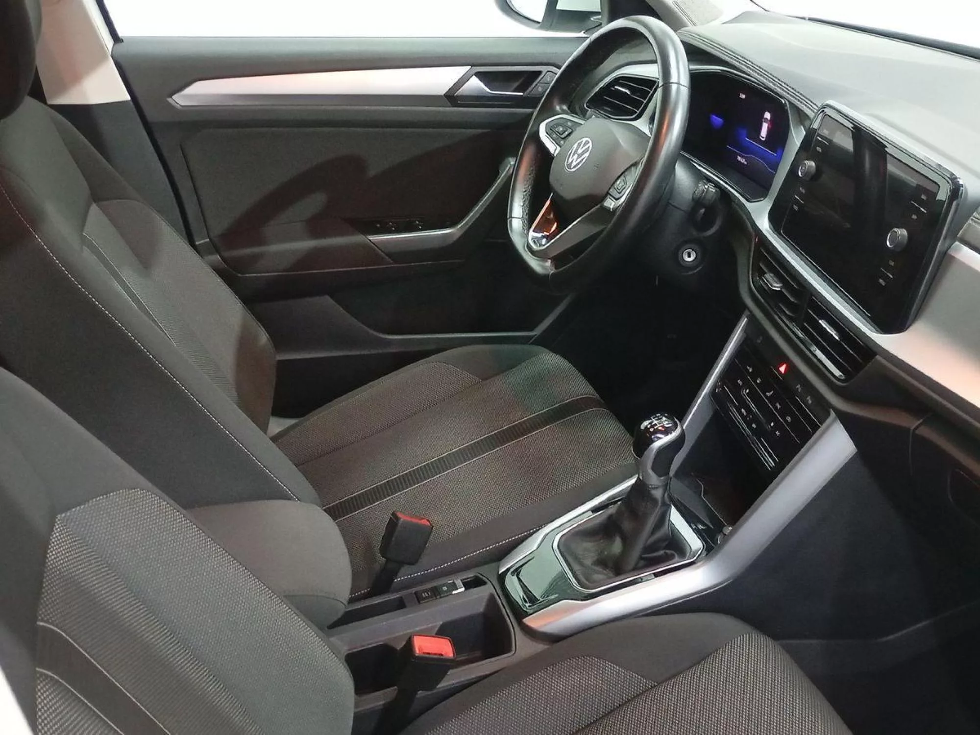 VOLKSWAGEN T-ROC Diesel 2024 segunda-mano Jaén