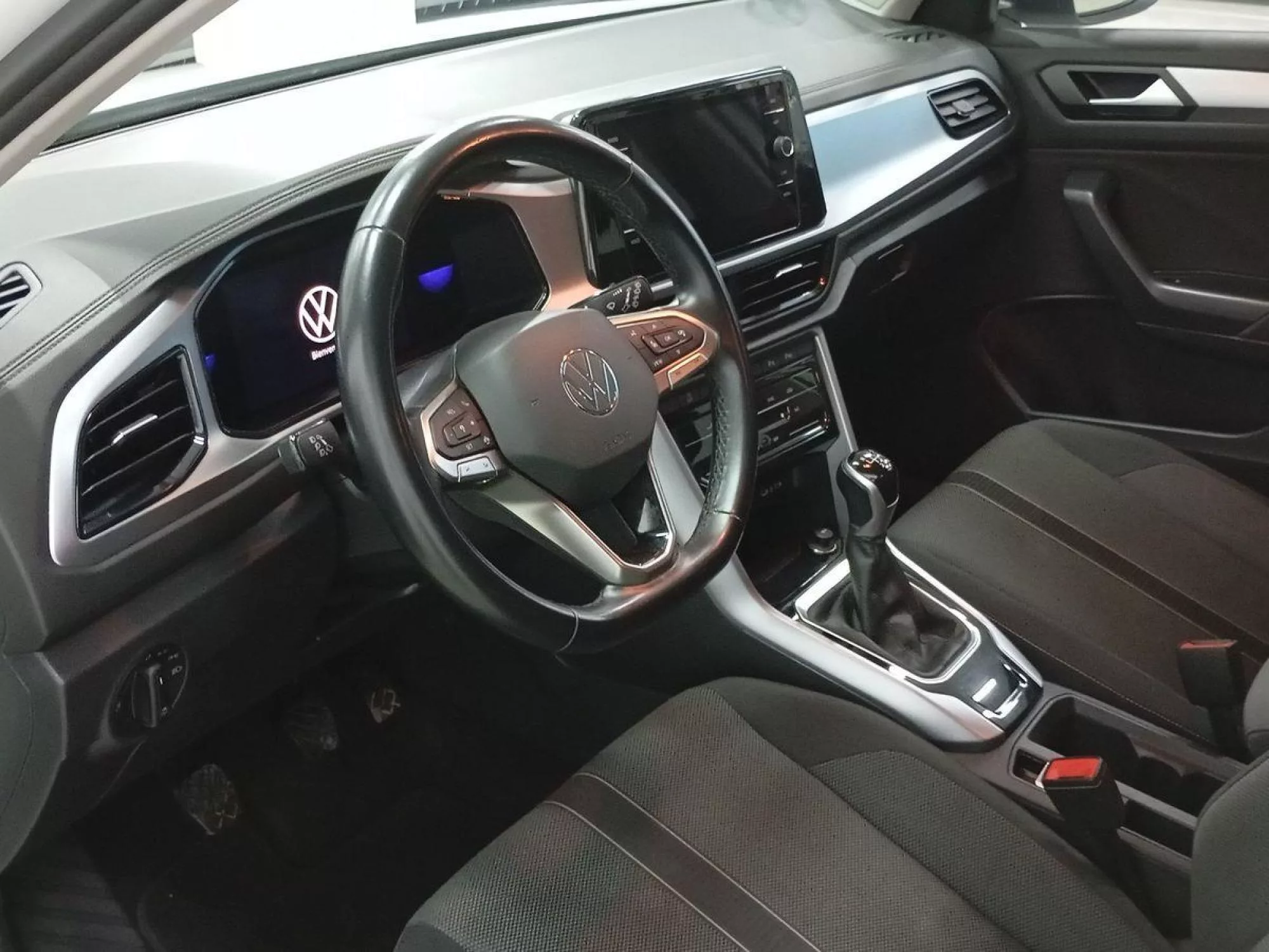 VOLKSWAGEN T-ROC Diesel 2024 segunda-mano Jaén