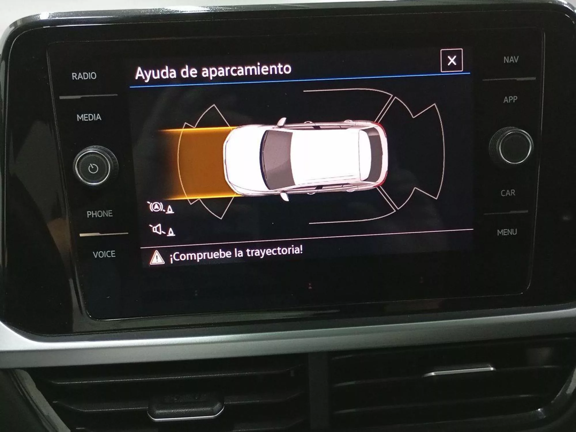 VOLKSWAGEN T-ROC Diesel 2024 segunda-mano Jaén