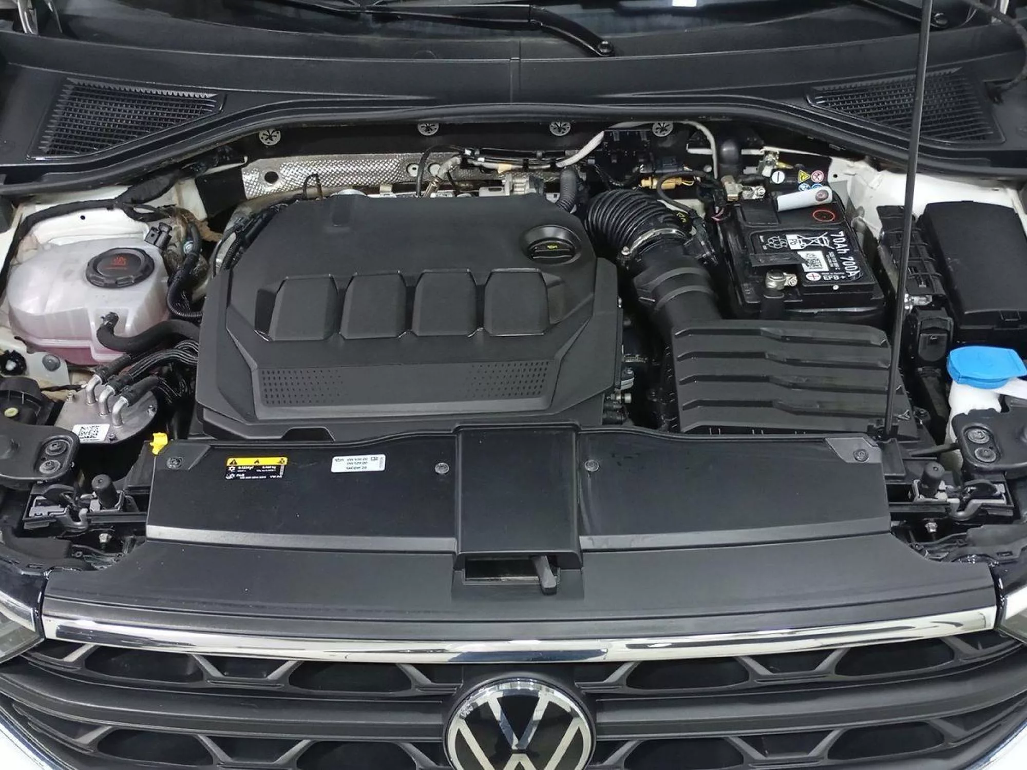 VOLKSWAGEN T-ROC Diesel 2024 segunda-mano Jaén