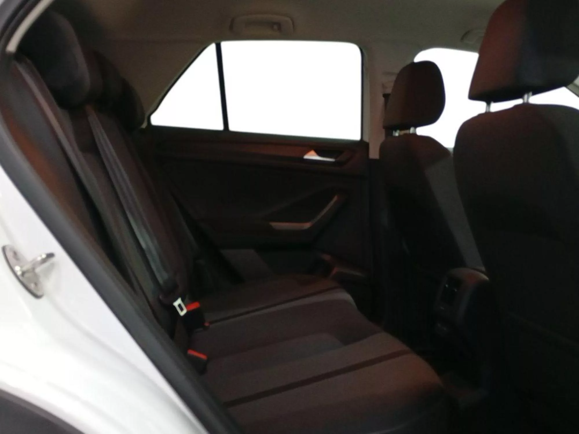 VOLKSWAGEN T-ROC Diesel 2024 segunda-mano Jaén