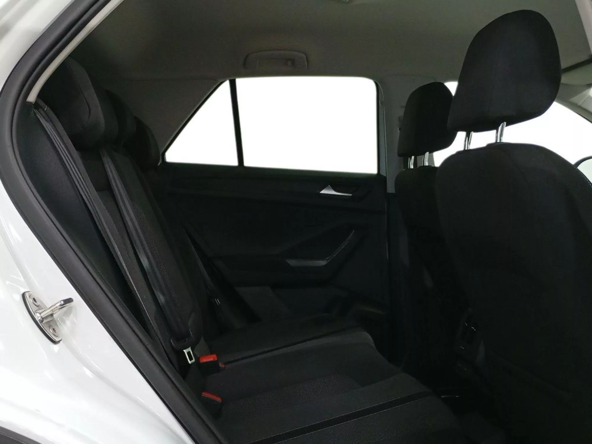 VOLKSWAGEN T-ROC Diesel 2024 segunda-mano Jaén