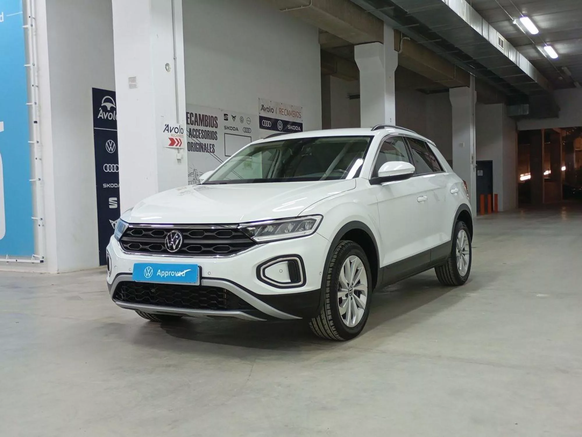 VOLKSWAGEN T-ROC Diesel 2024 segunda-mano Jaén