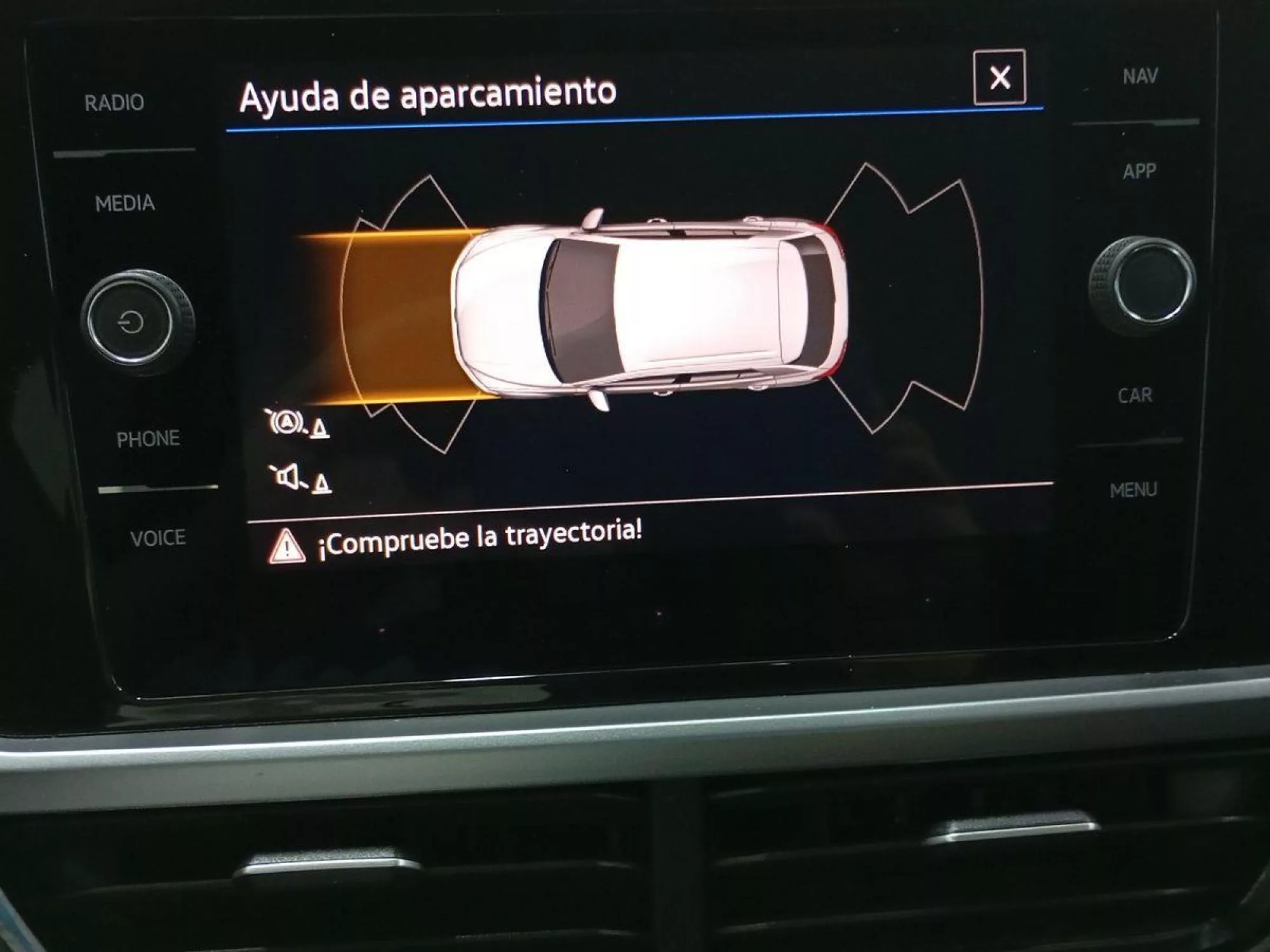 VOLKSWAGEN T-ROC Diesel 2024 segunda-mano Jaén