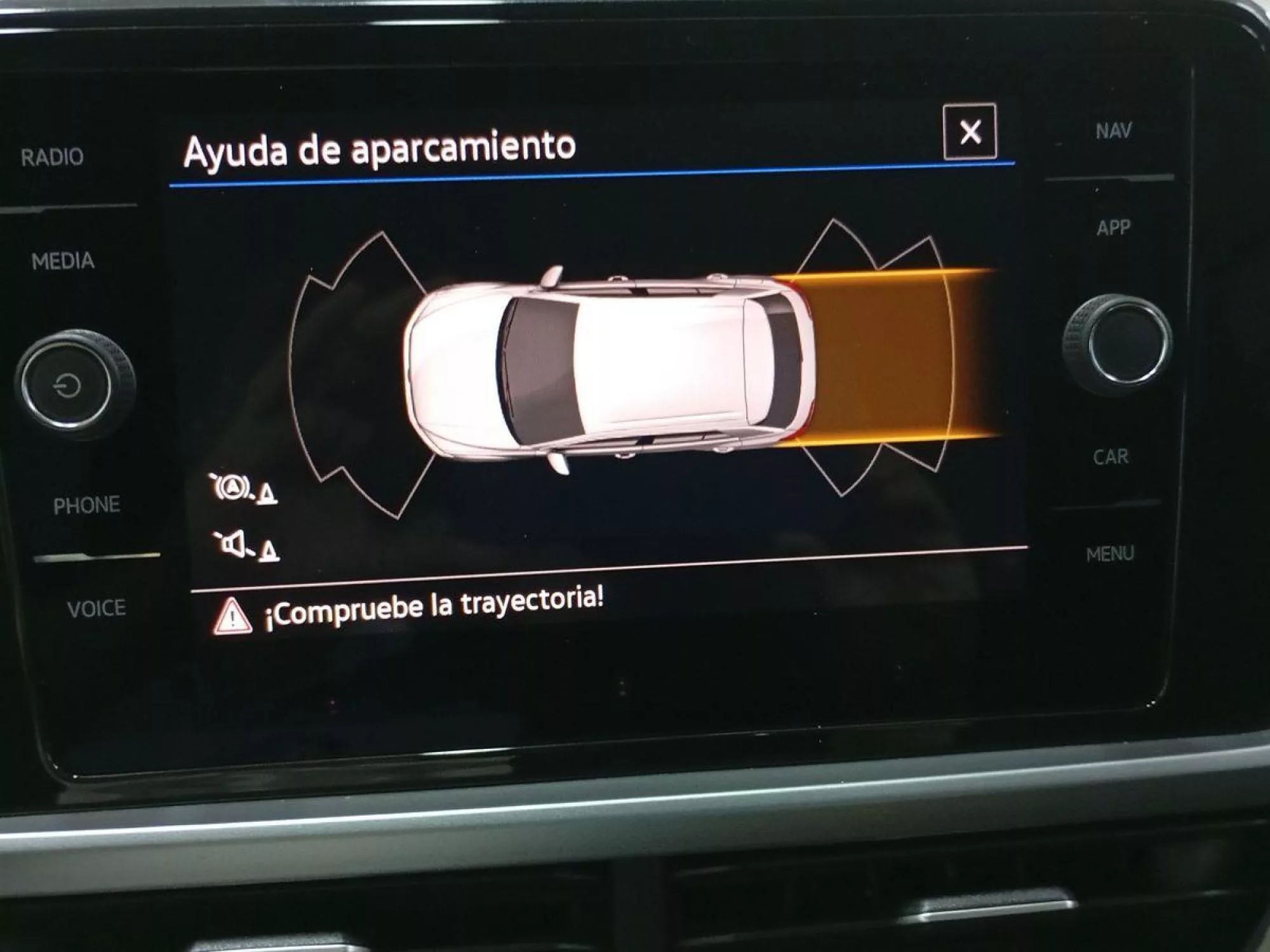 VOLKSWAGEN T-ROC Diesel 2024 segunda-mano Jaén