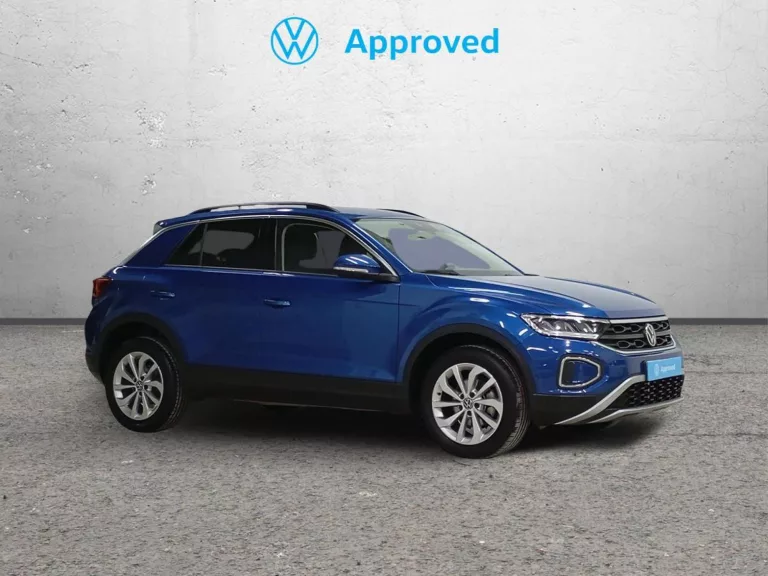 VOLKSWAGEN T-ROC Gasolina 2023 segunda-mano Jaén