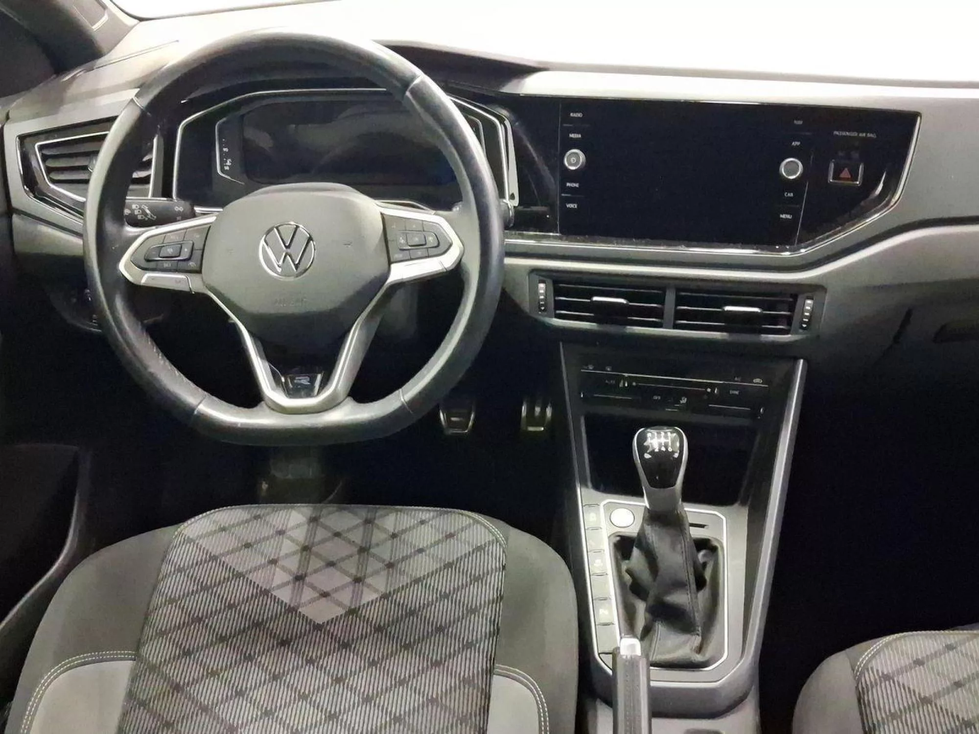 VOLKSWAGEN TAIGO Gasolina 2022 segunda-mano Jaén