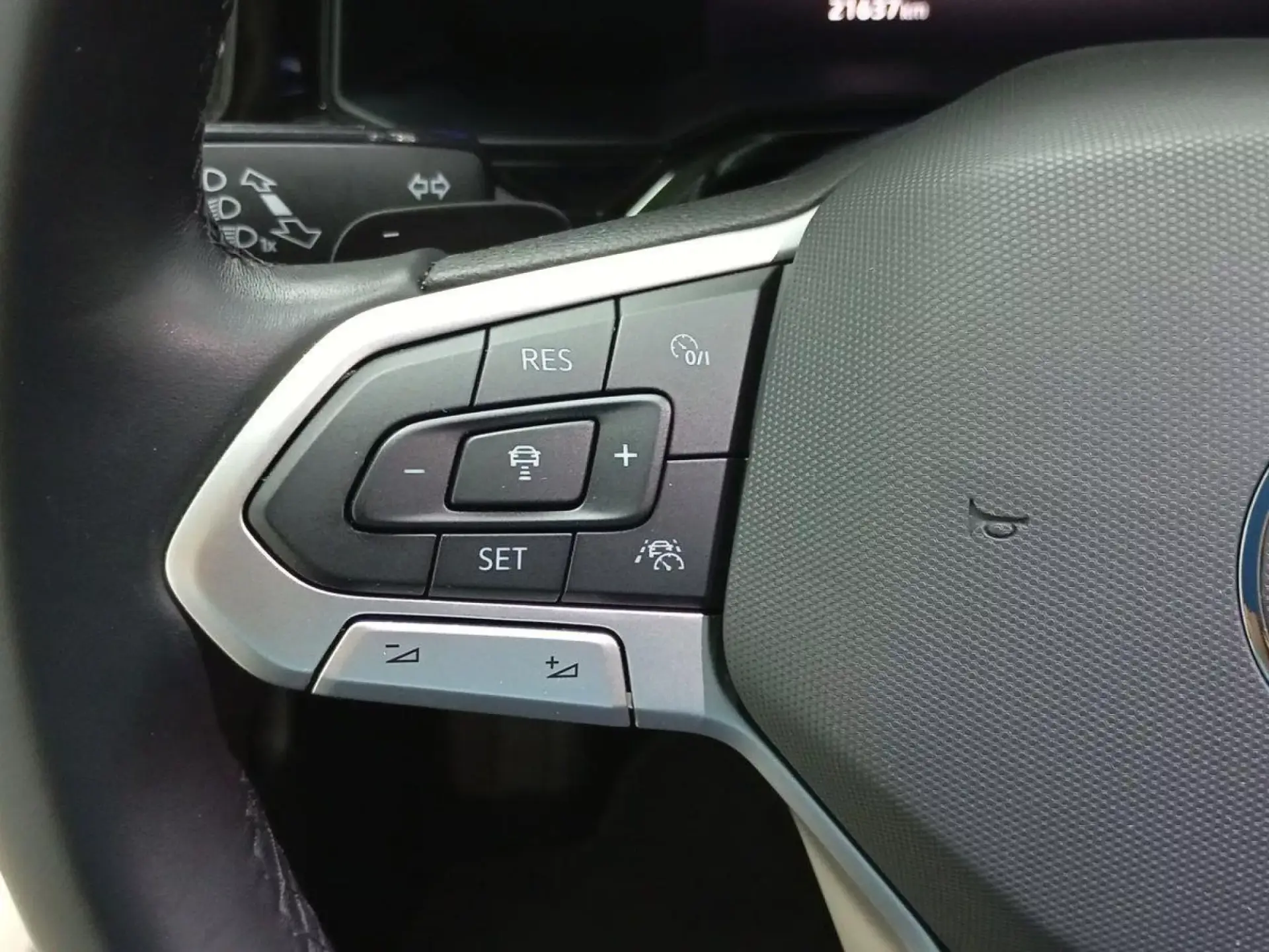 VOLKSWAGEN TAIGO Gasolina 2025 segunda-mano Jaén