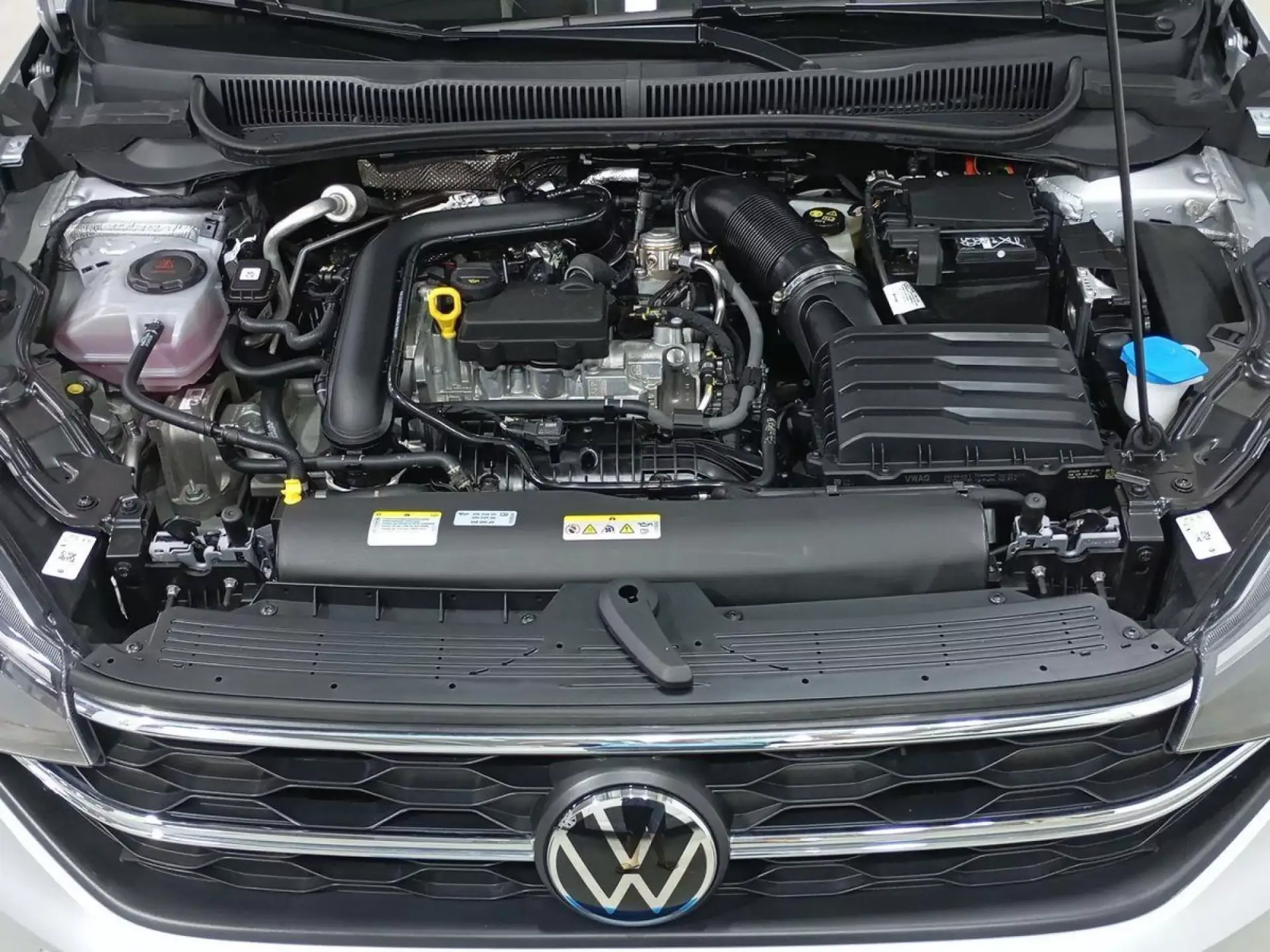 VOLKSWAGEN TAIGO Gasolina 2025 segunda-mano Jaén
