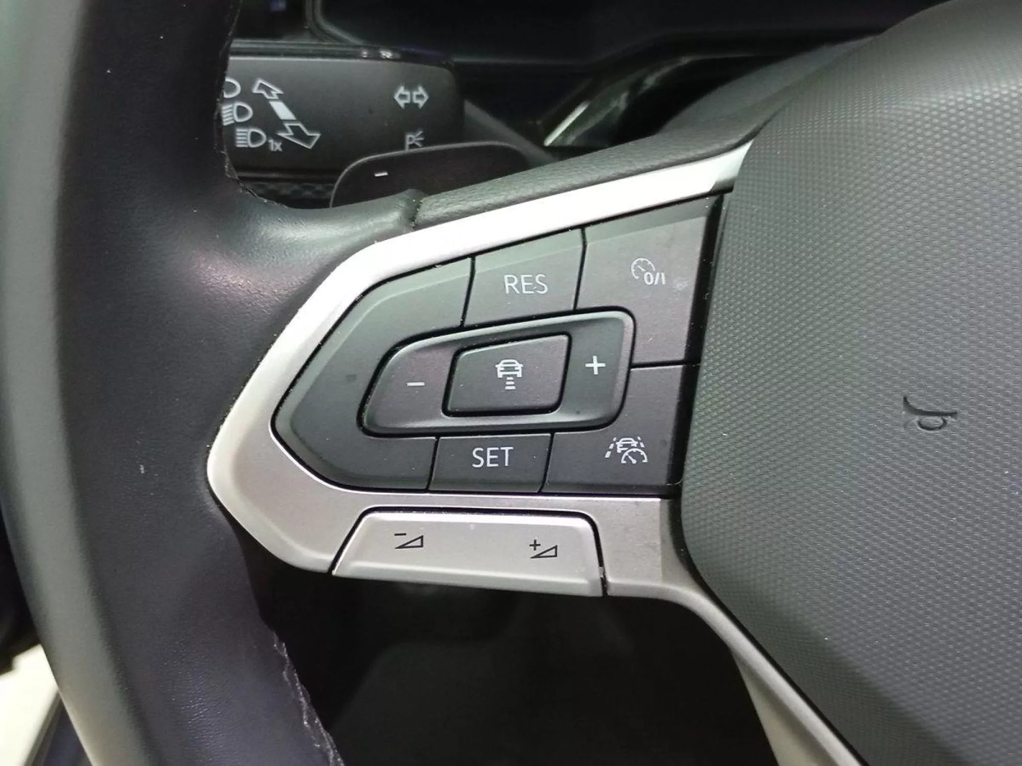 VOLKSWAGEN TAIGO Gasolina 2025 segunda-mano Jaén