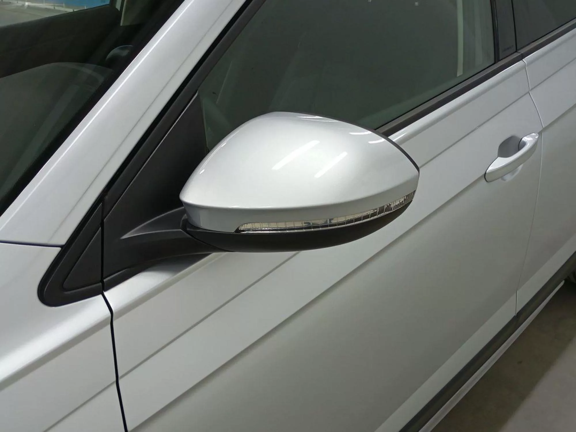 VOLKSWAGEN TAIGO Gasolina 2025 segunda-mano Jaén