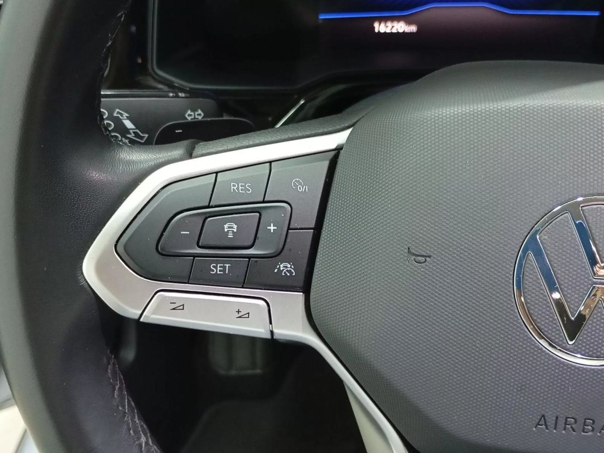 VOLKSWAGEN TAIGO Gasolina 2025 segunda-mano Jaén