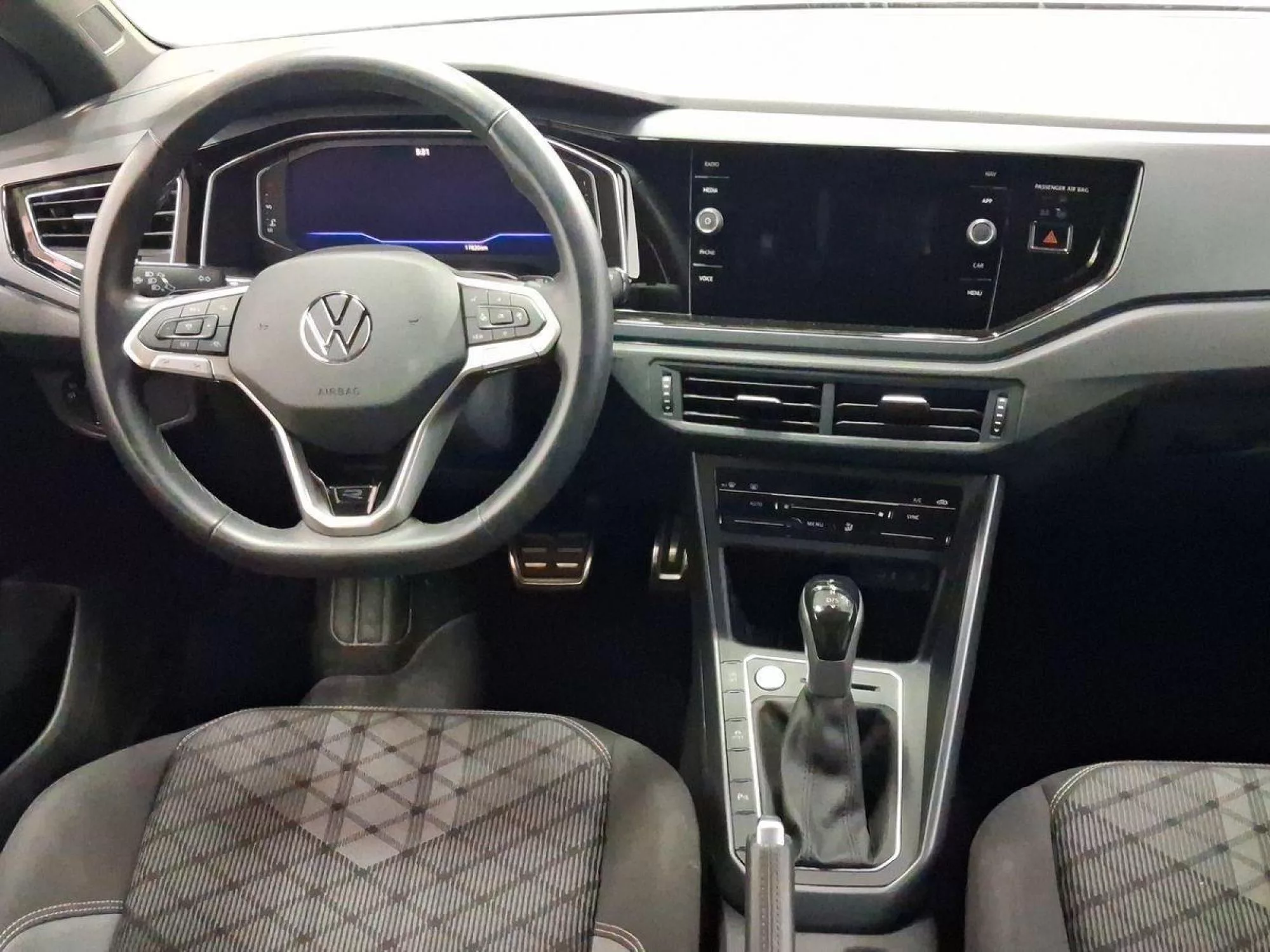 VOLKSWAGEN TAIGO Gasolina 2025 segunda-mano Jaén