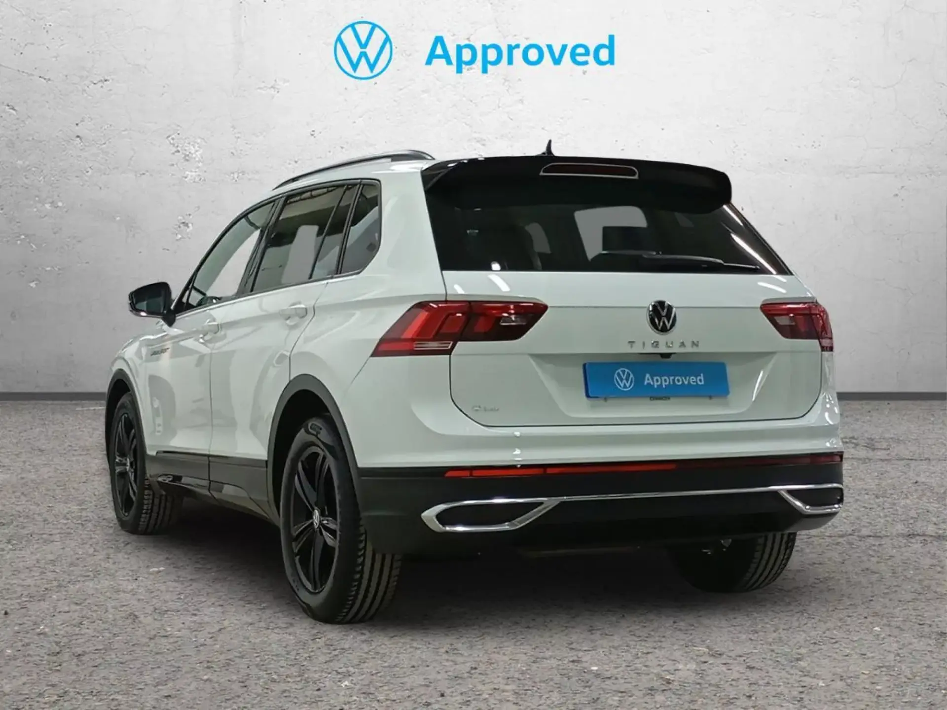 VOLKSWAGEN TIGUAN Diesel 2023 segunda-mano Jaén
