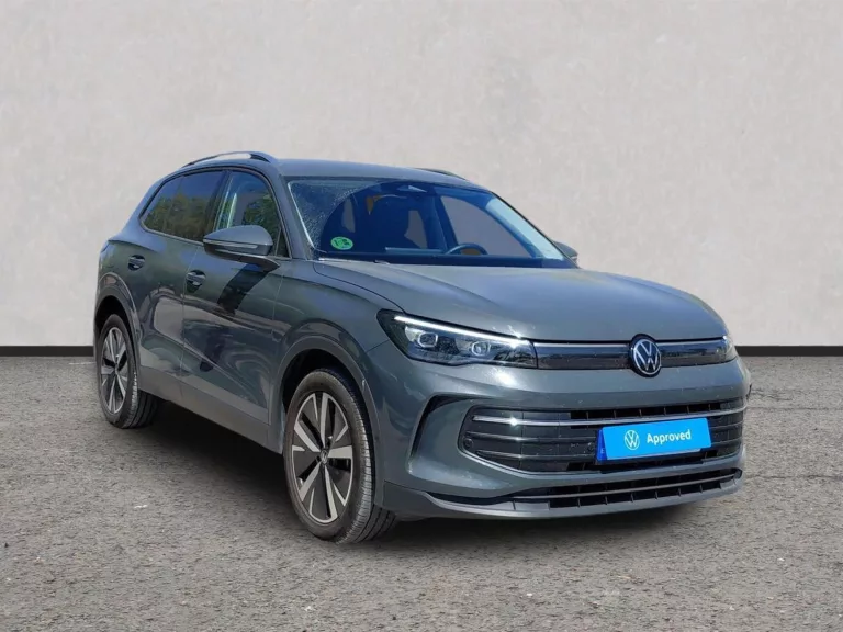 VOLKSWAGEN TIGUAN Diesel 2024 segunda-mano Jaén