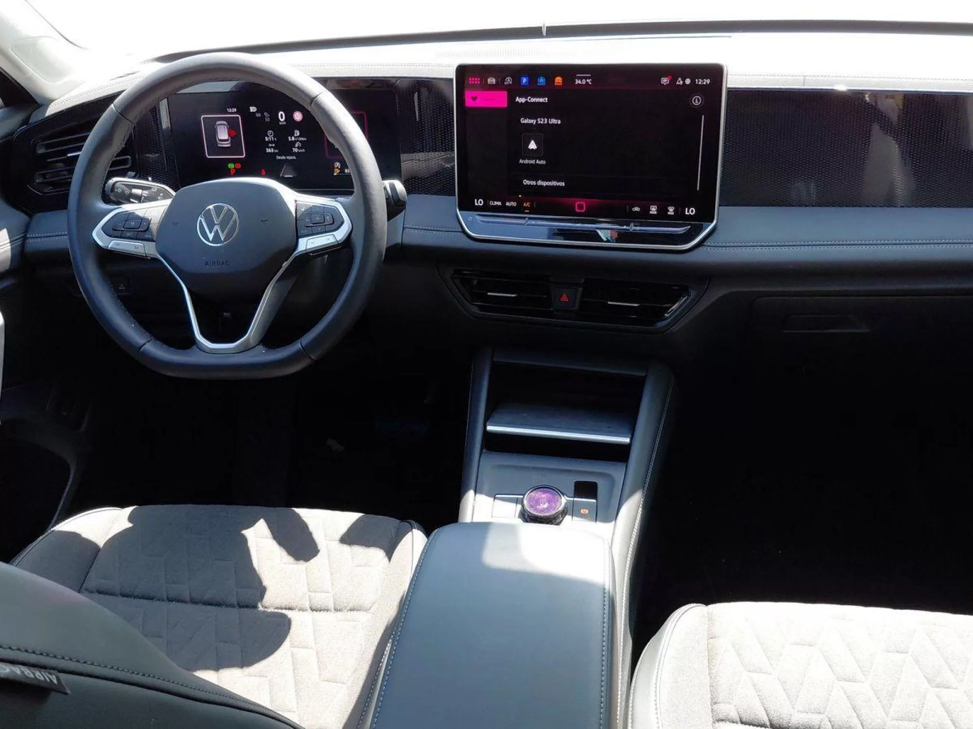 VOLKSWAGEN TIGUAN Diesel 2024 segunda-mano Jaén