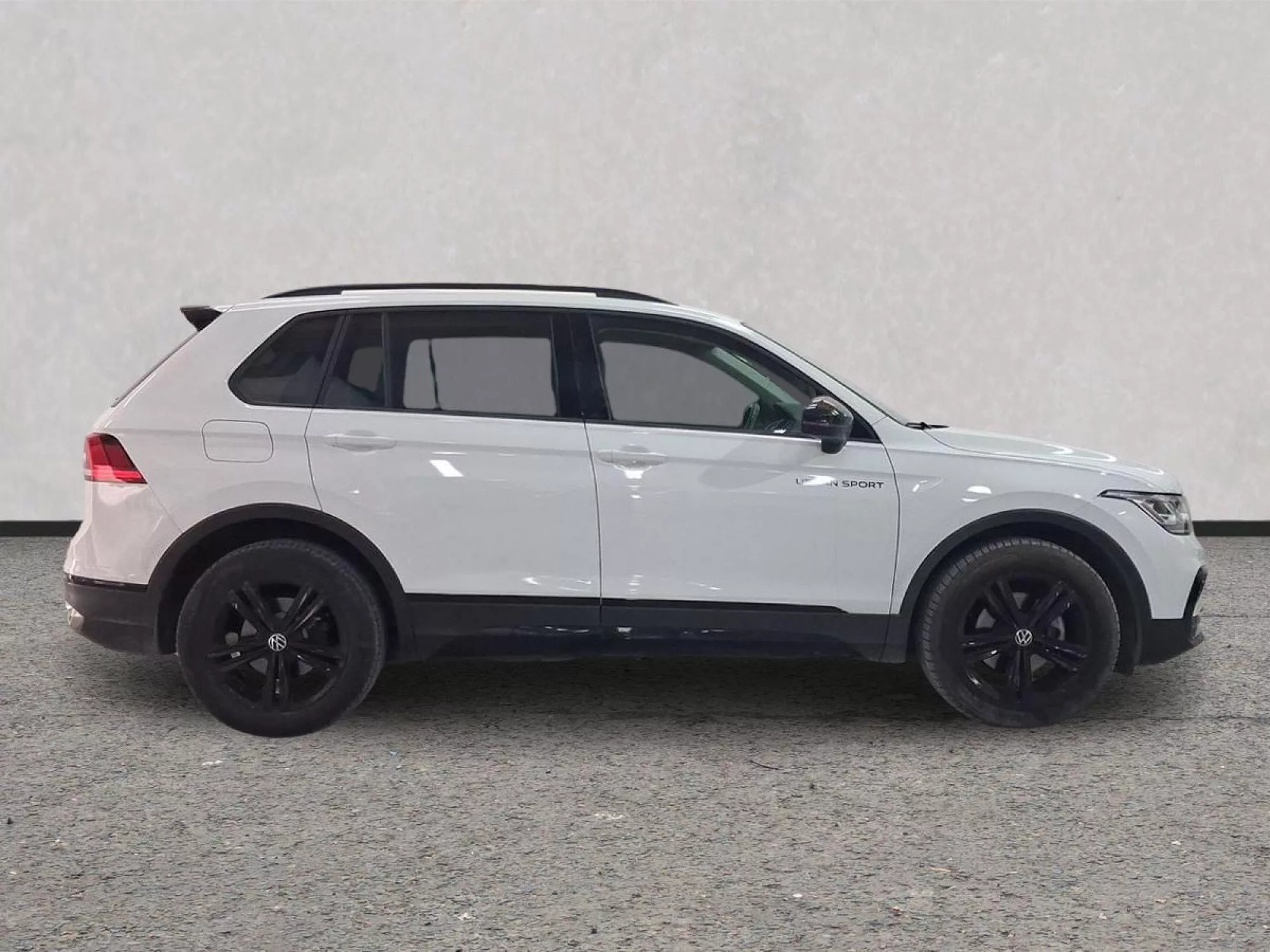 VOLKSWAGEN TIGUAN Diesel 2024 segunda-mano Jaén