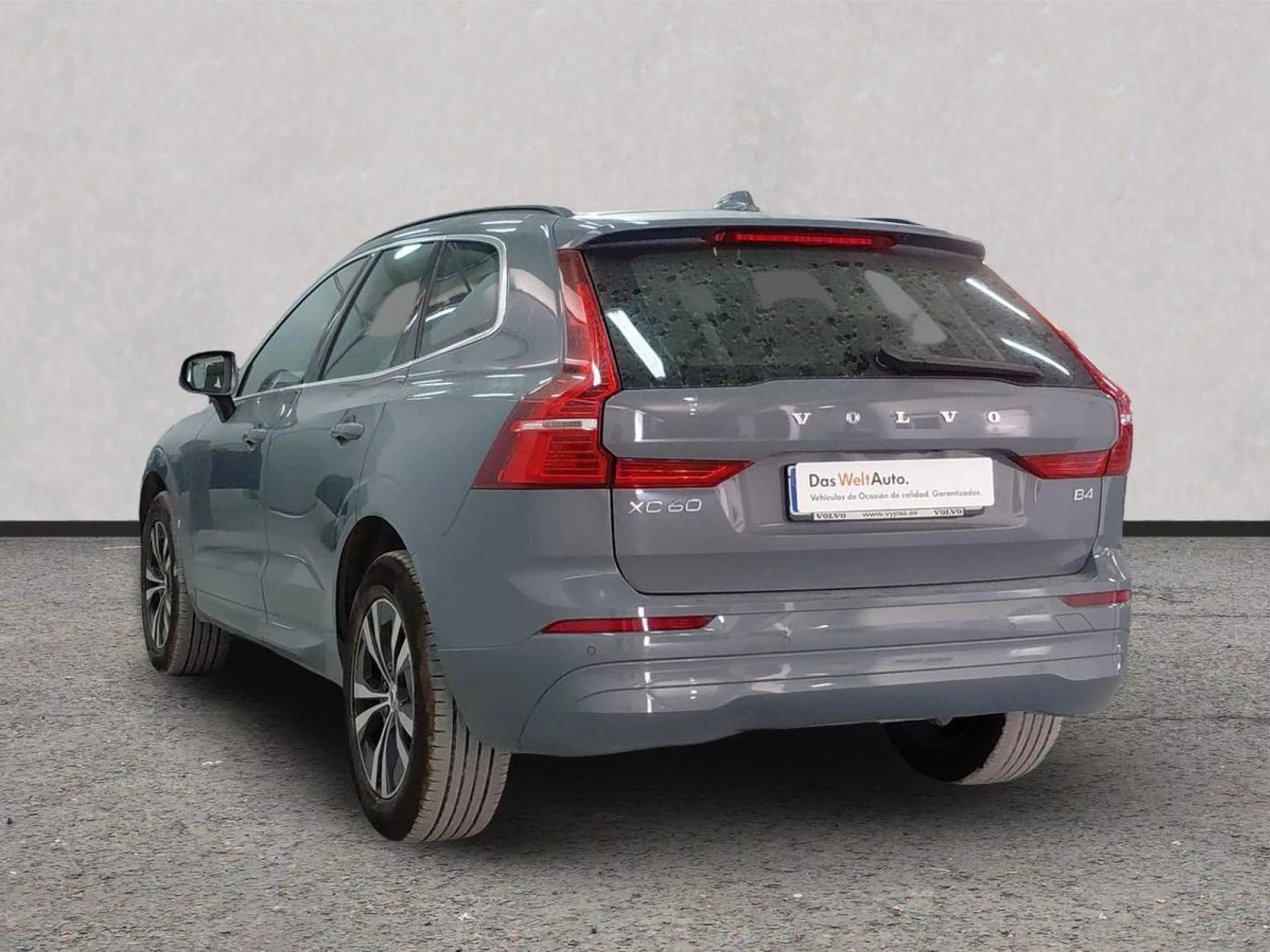 VOLVO XC60 Hibrido 2021 segunda-mano Jaén
