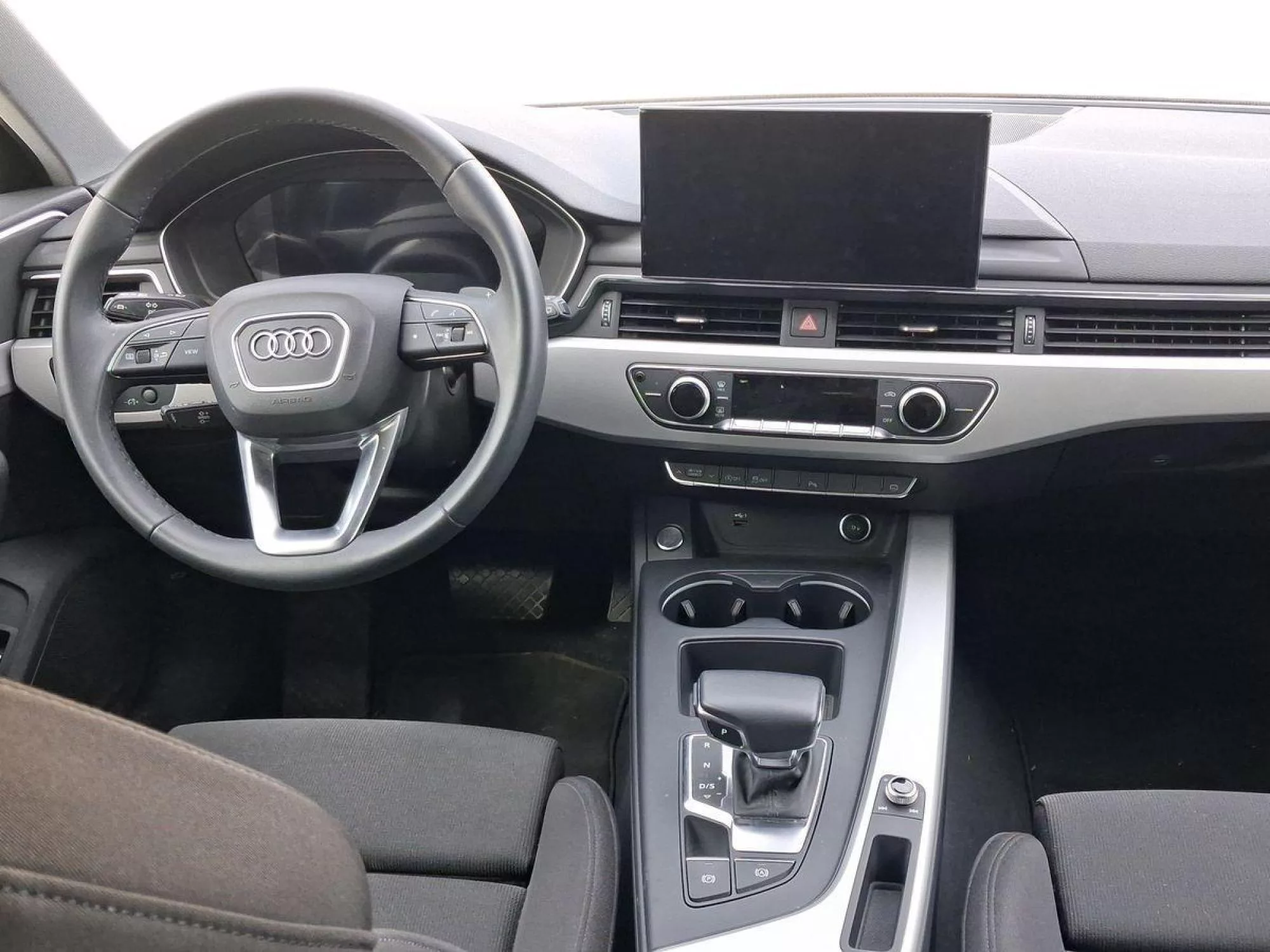 AUDI A4 AVANT Diesel 2025 segunda-mano Jaén