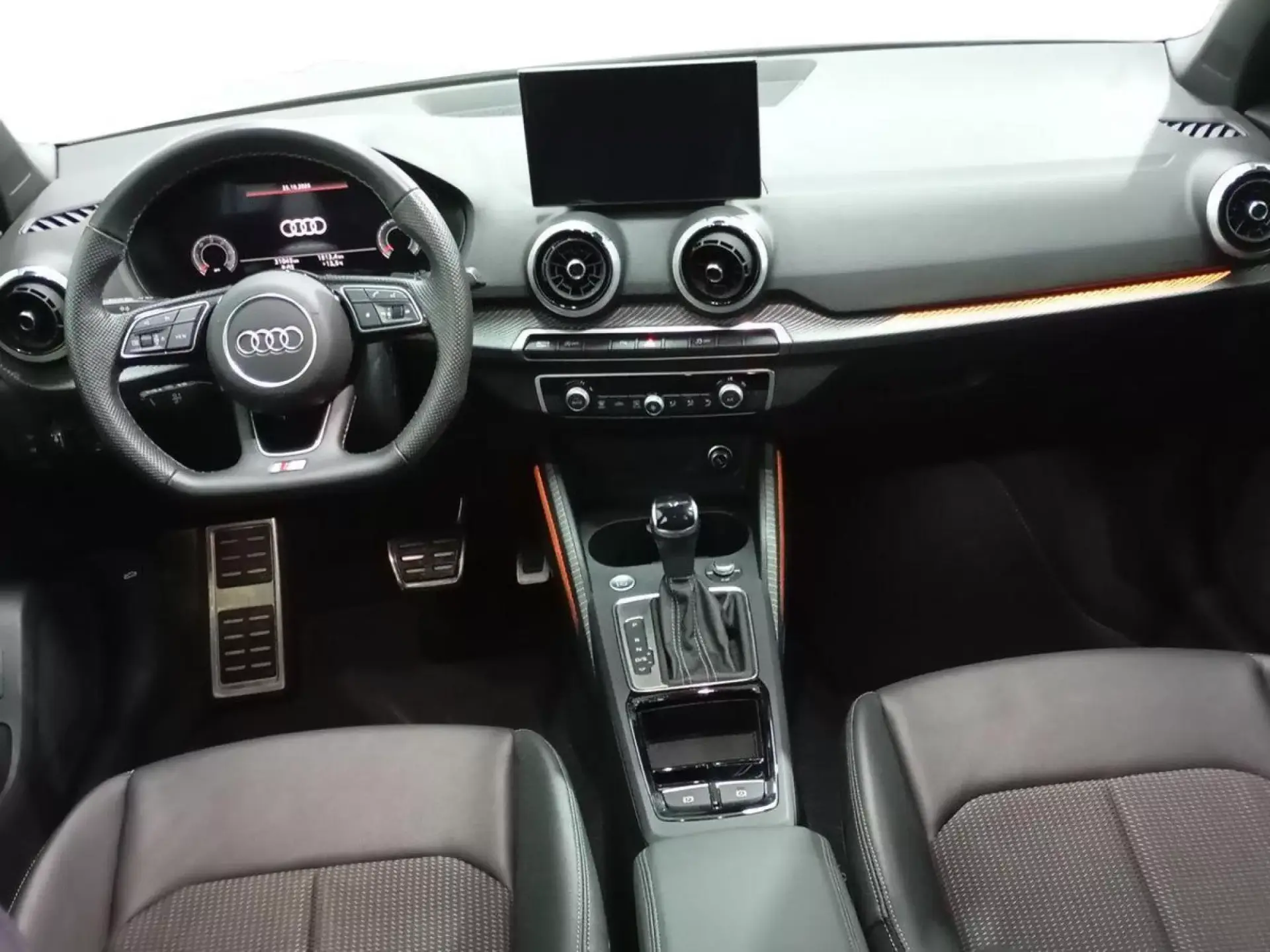 AUDI Q2 Diesel 2025 segunda-mano Jaén