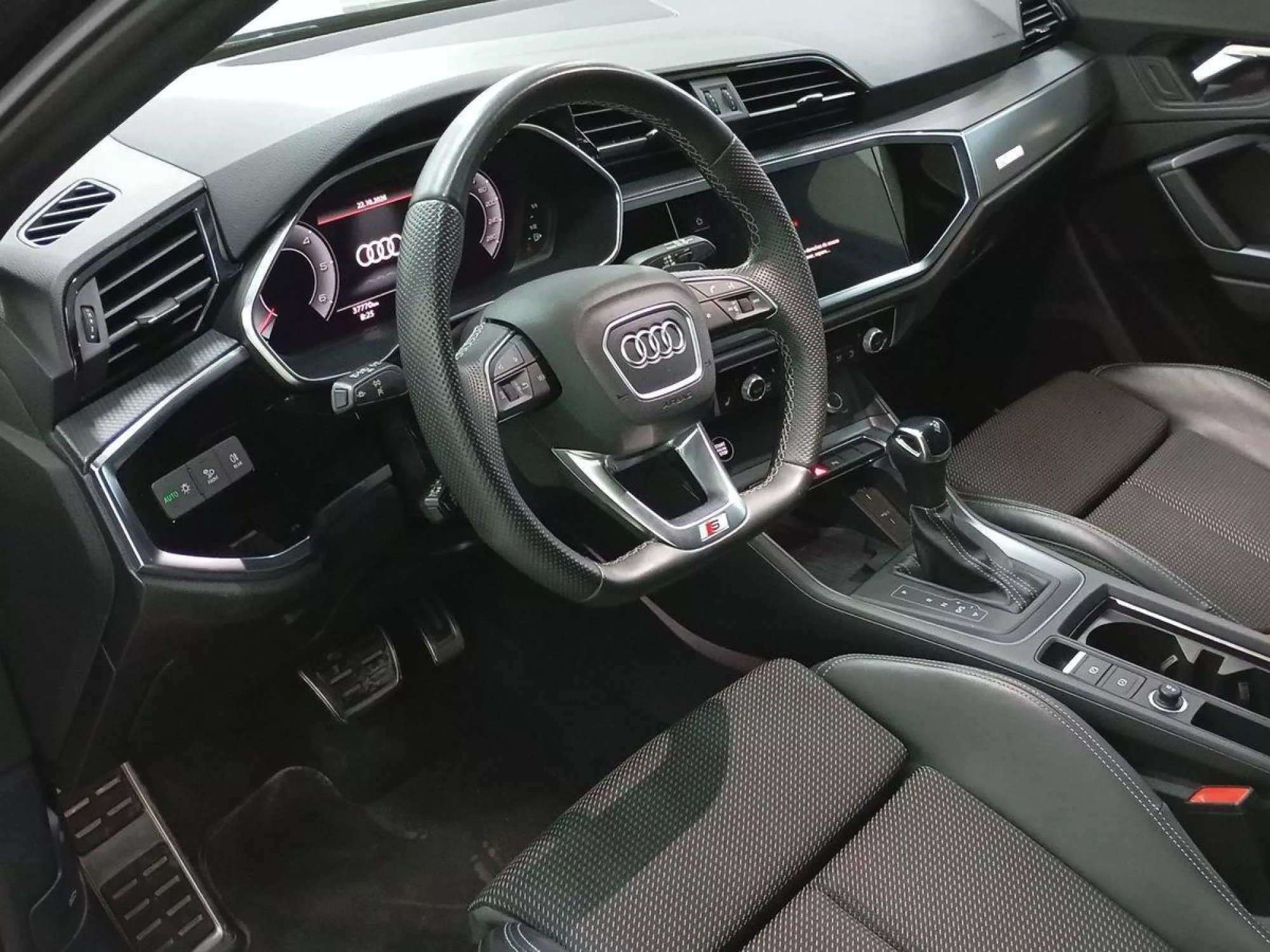 AUDI Q3 Diesel 2025 segunda-mano Jaén