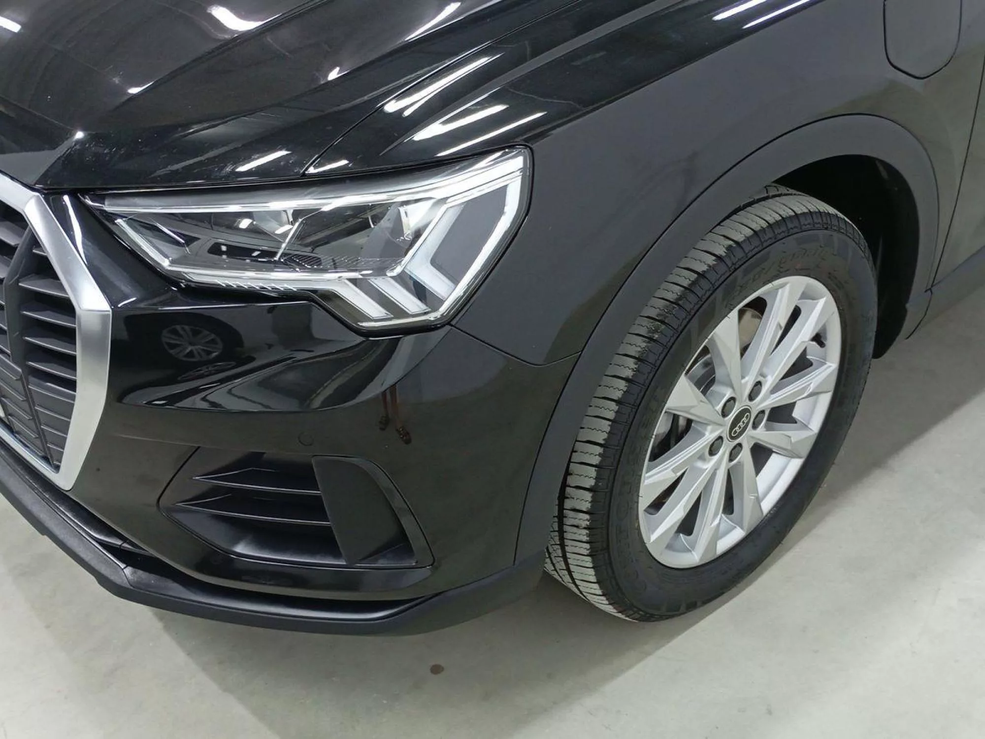 AUDI Q3 Hibrido enchufable 2024 segunda-mano Jaén