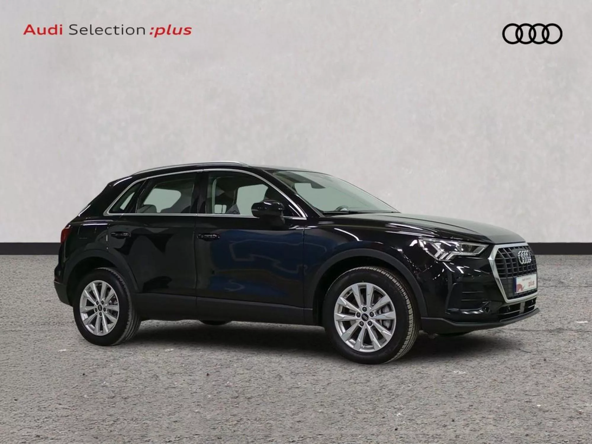 AUDI Q3 Hibrido enchufable 2024 segunda-mano Jaén