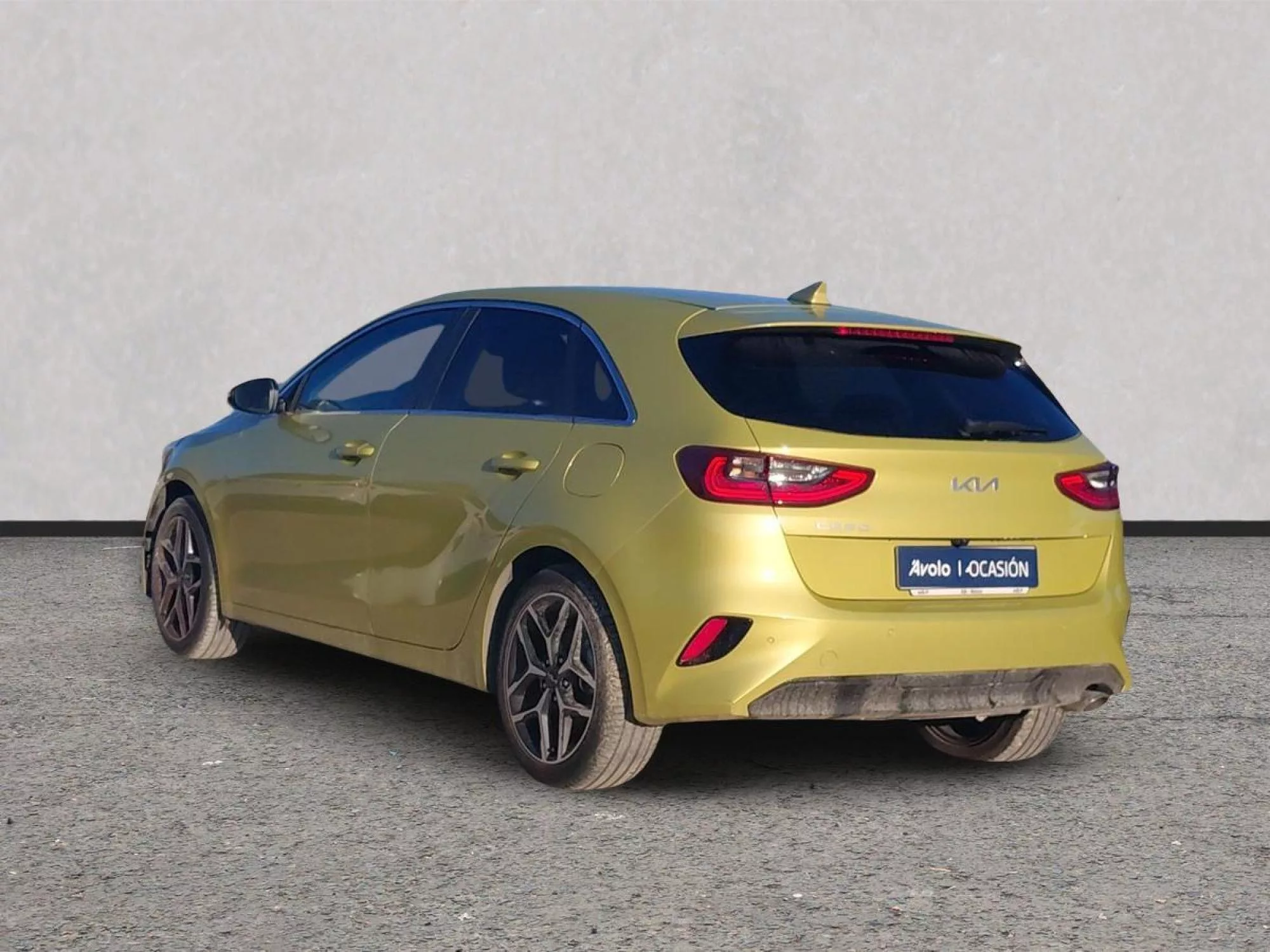 KIA CEE'D Gasolina 2022 segunda-mano Jaén