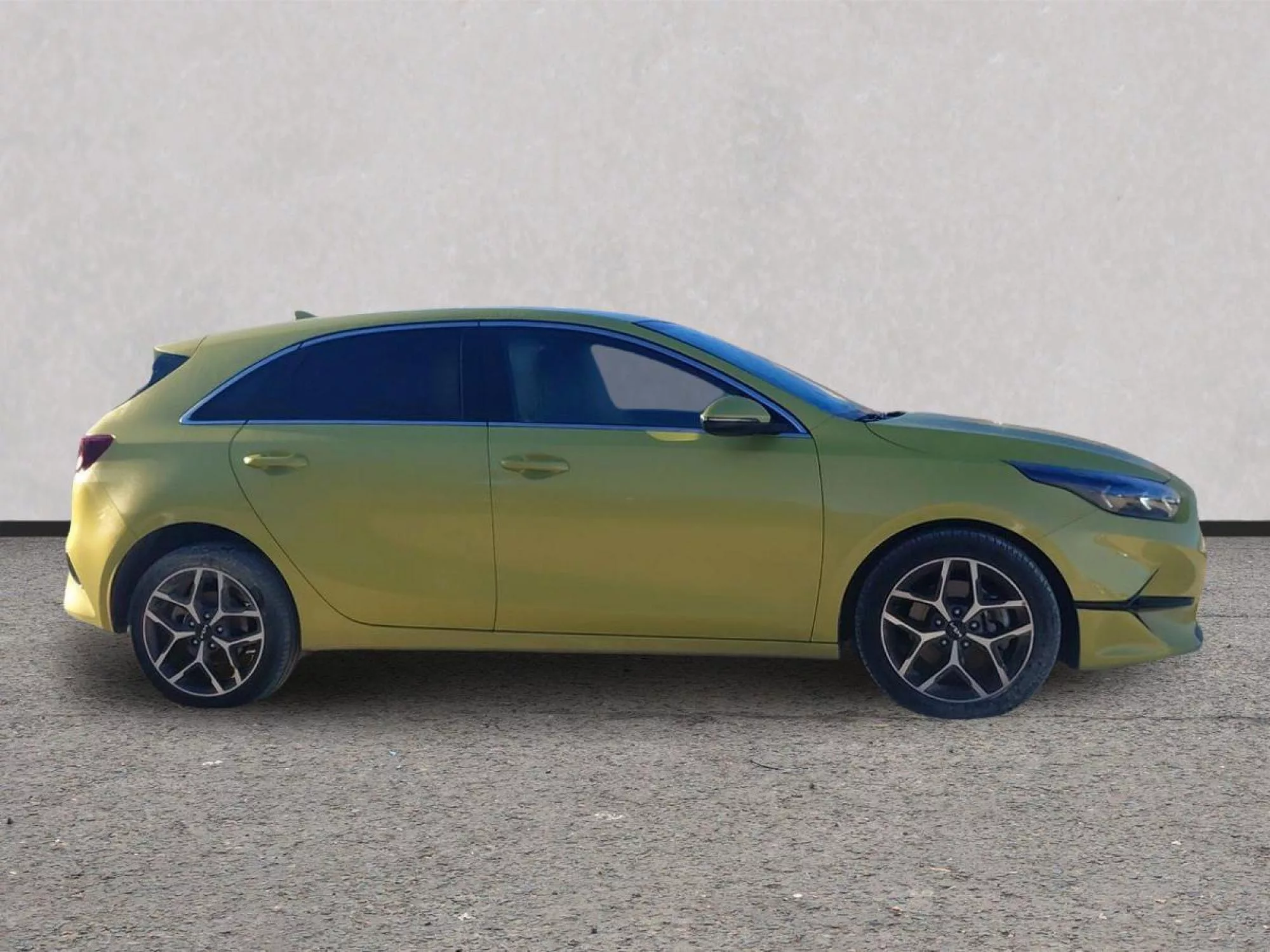 KIA CEE'D Gasolina 2022 segunda-mano Jaén