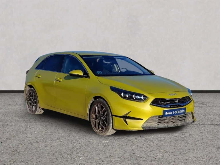 KIA CEE'D Gasolina 2022 segunda-mano Jaén