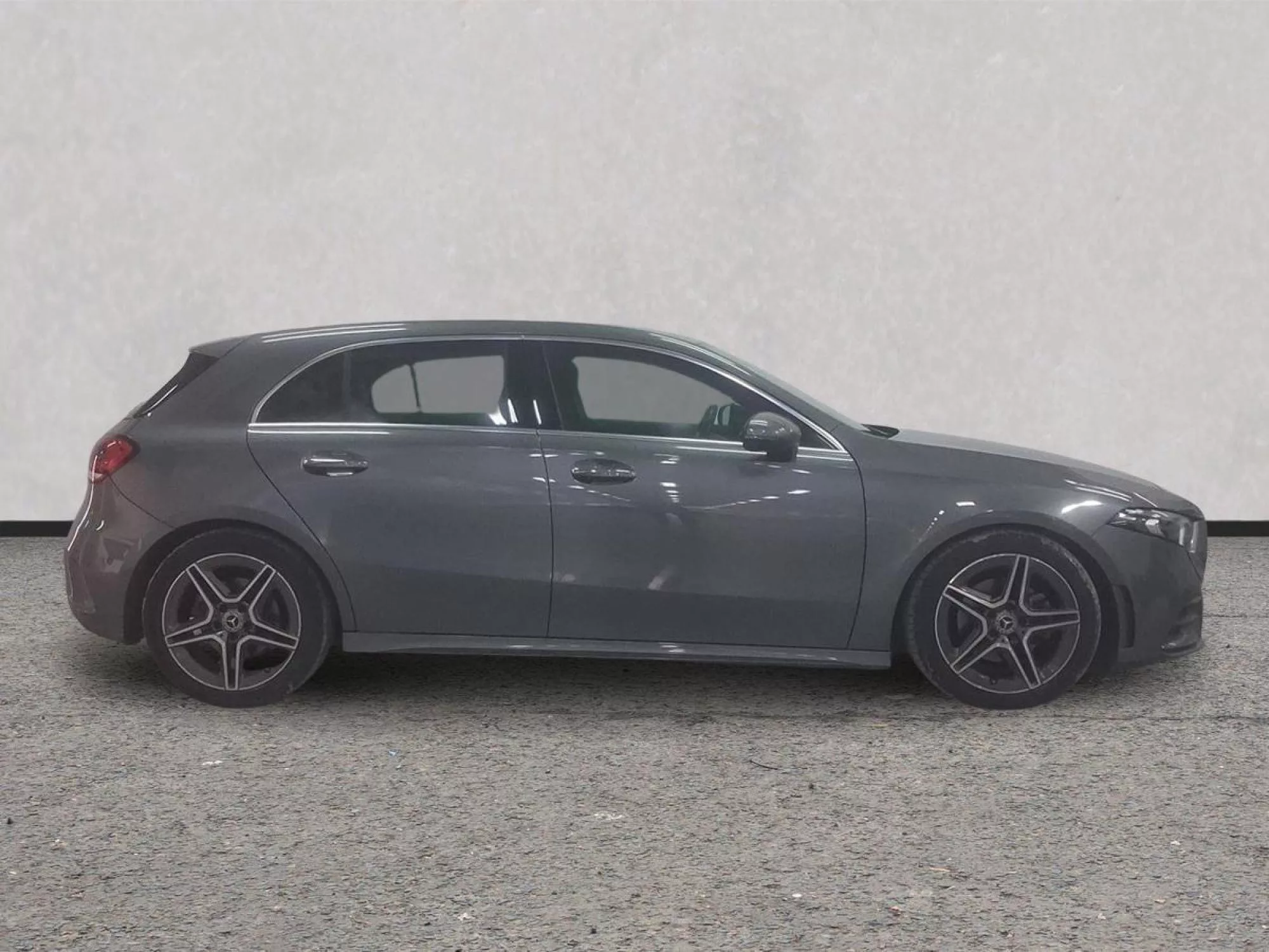 MERCEDES A 200 Gasolina 2020 segunda-mano Jaén