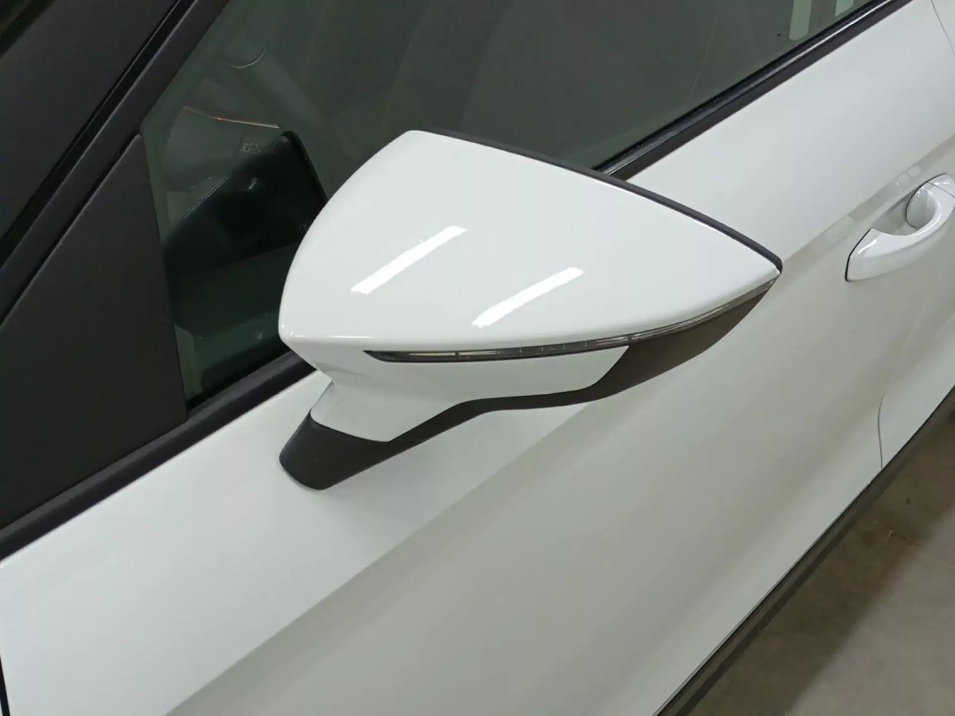 SEAT ARONA Gasolina 2024 segunda-mano Jaén