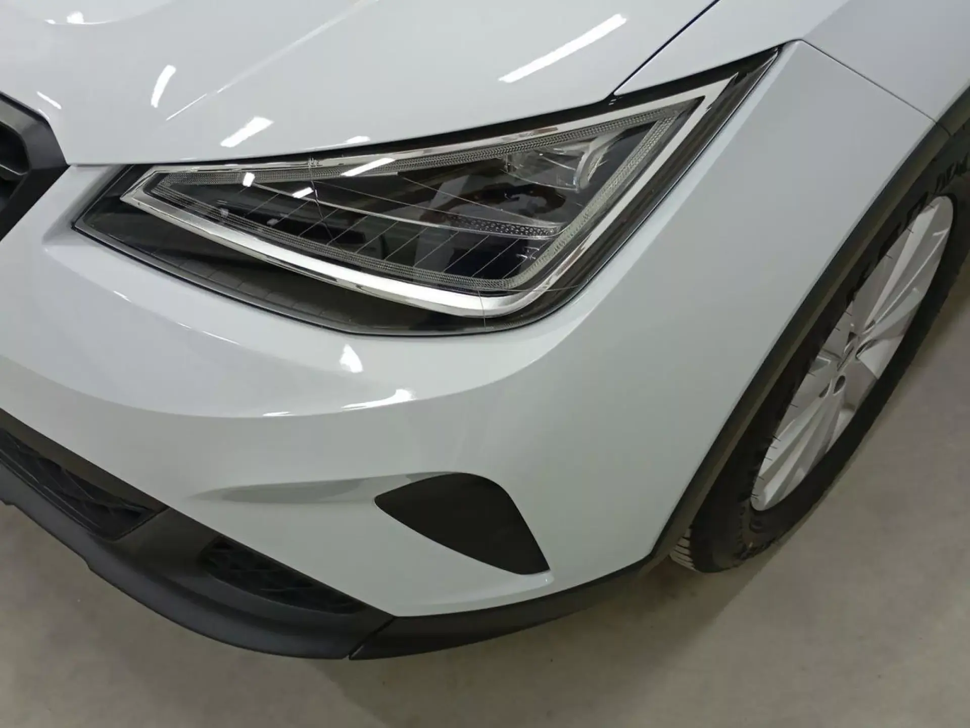 SEAT ARONA Gasolina 2024 segunda-mano Jaén