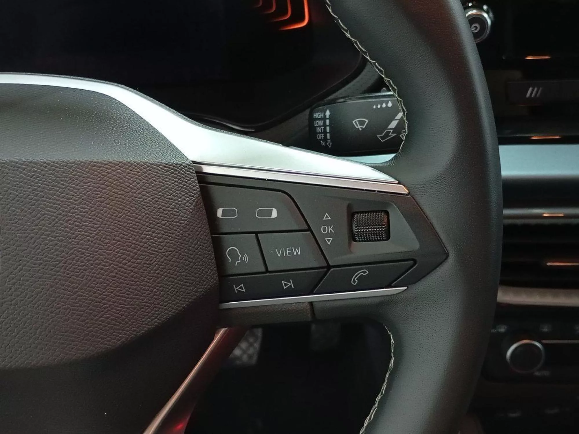 SEAT ARONA Gasolina 2025 segunda-mano Jaén