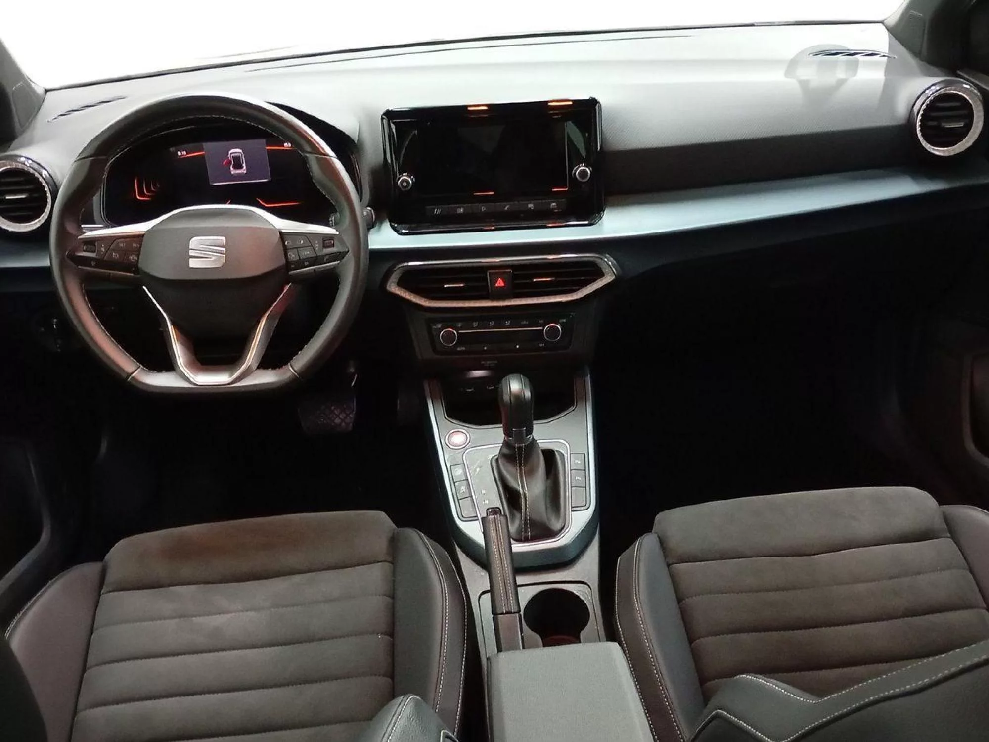 SEAT ARONA Gasolina 2025 segunda-mano Jaén