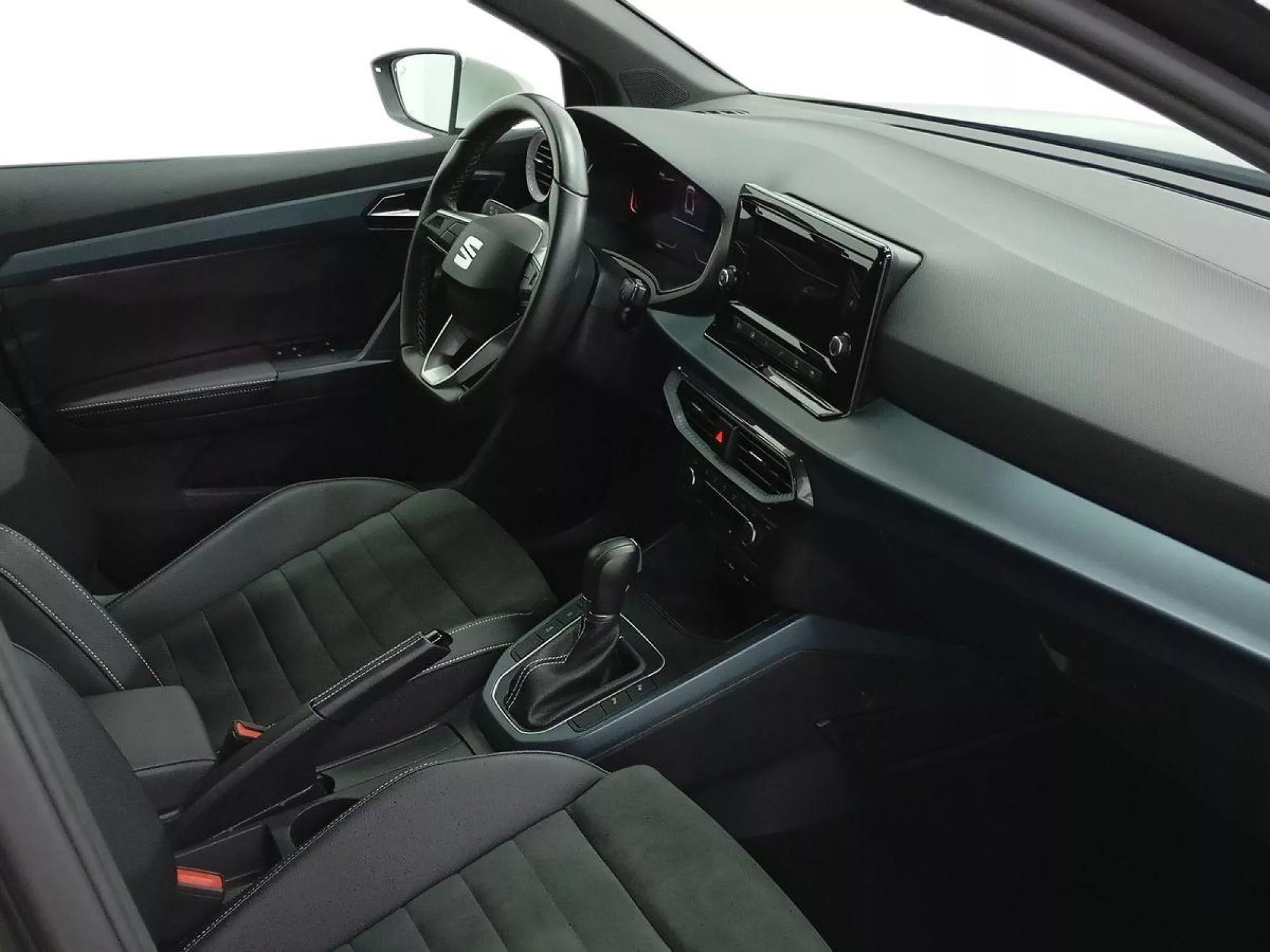SEAT ARONA Gasolina 2026 segunda-mano Jaén